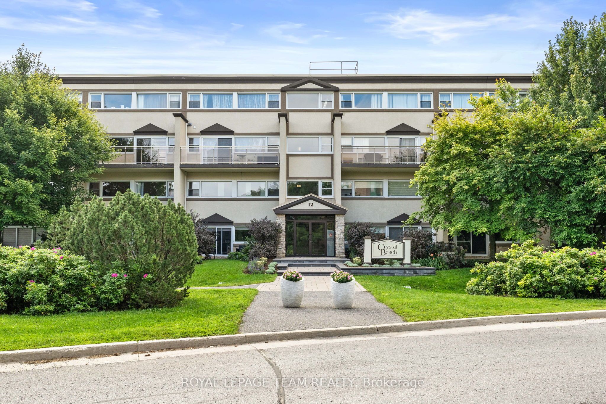 #109 - 12 Corkstown Road Property Photo 1