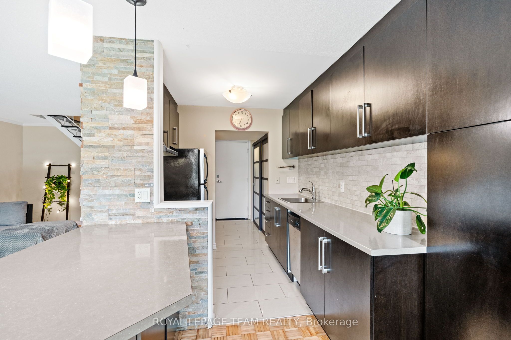 #109 - 12 Corkstown Road Property Photo 12