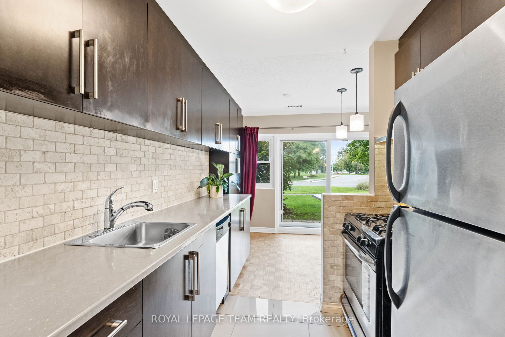 #109 - 12 Corkstown Road Property Photo 13