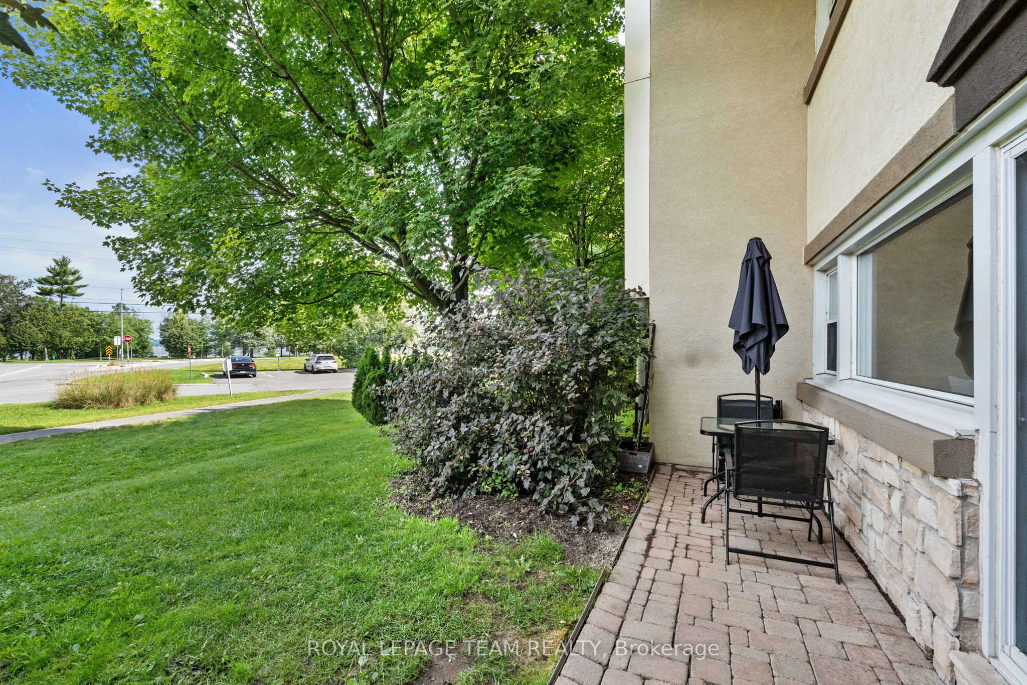 #109 - 12 Corkstown Road Property Photo 28