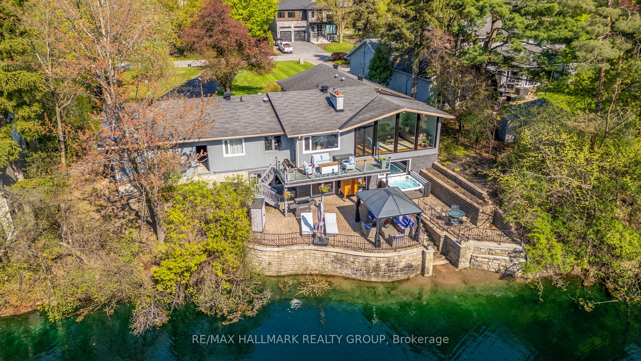 1880 Barnhart Place Property Photo 1