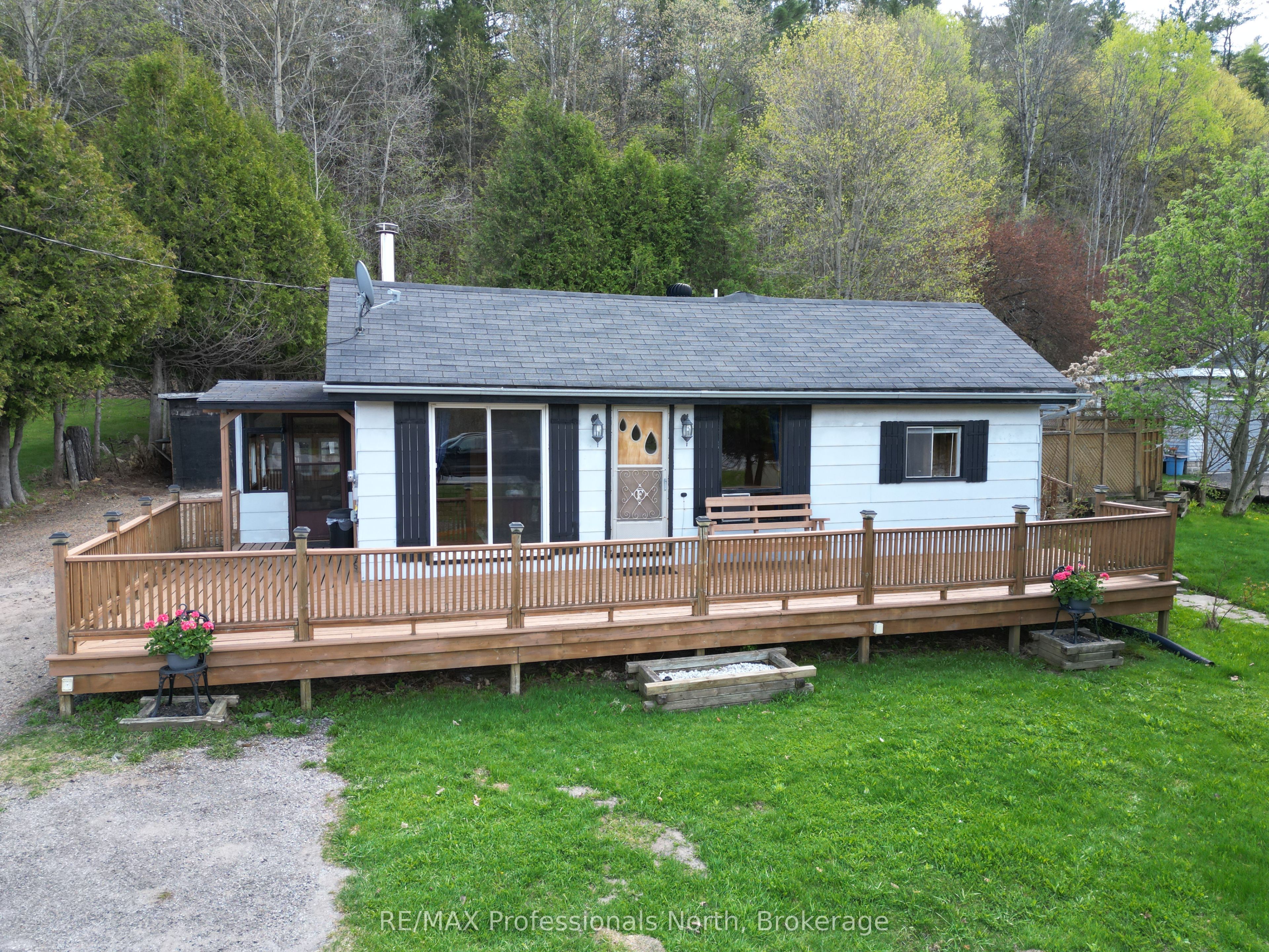 12802 Hwy 35 Property Photo