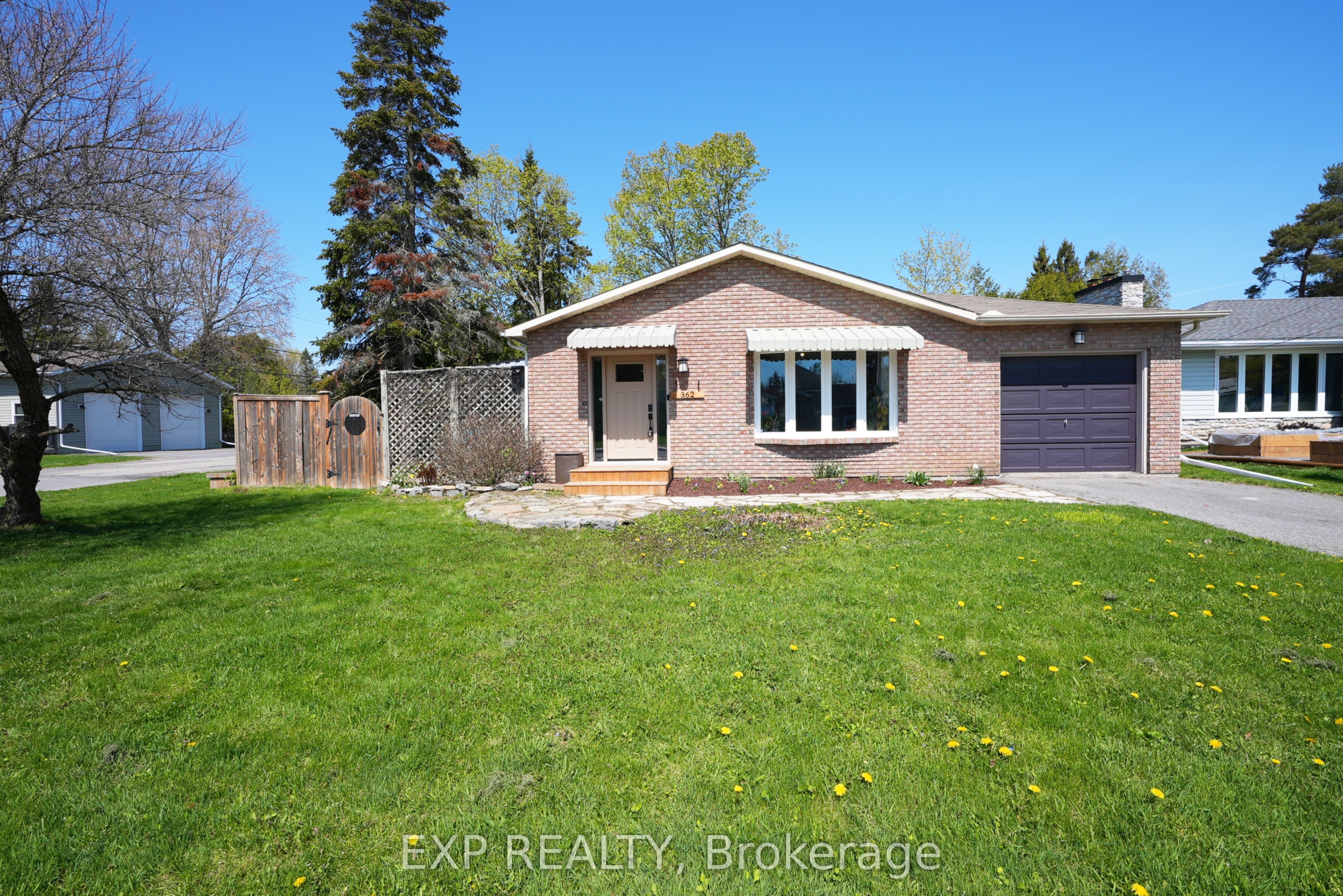 362 Hope St Property Photo 1