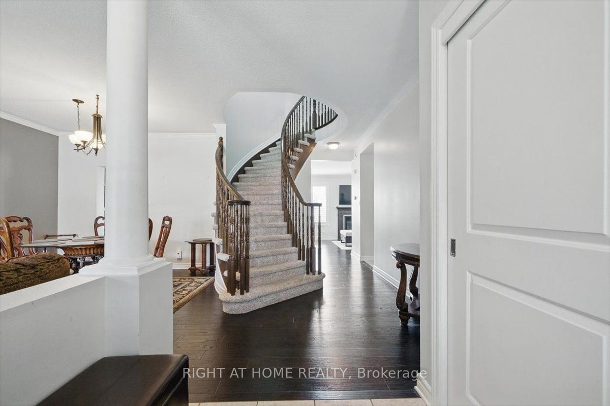 228 Wildcliff Way Property Photo 3
