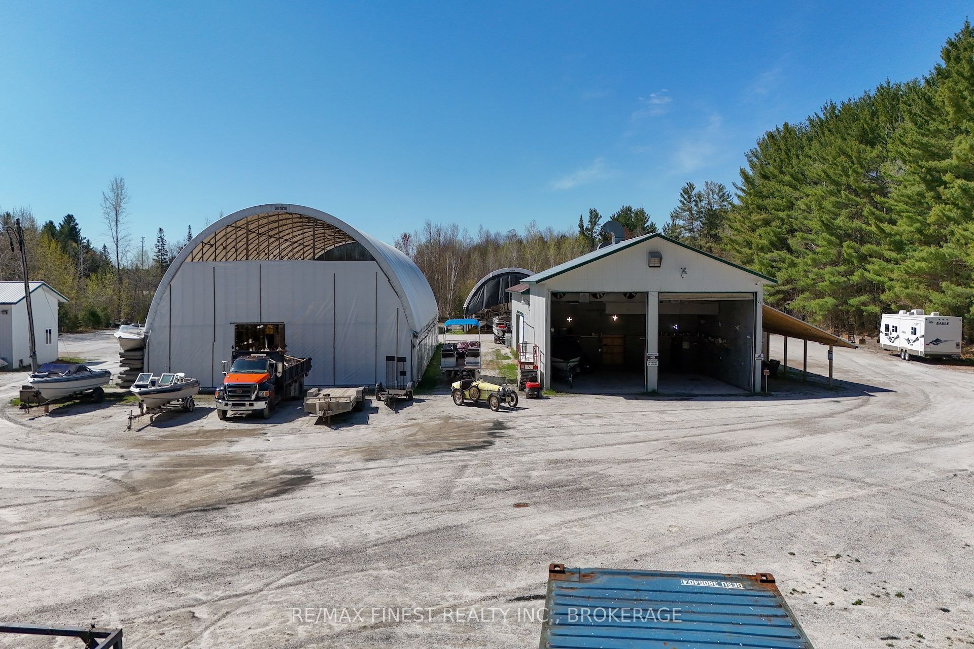 12706 Highway 41 Property Photo 1