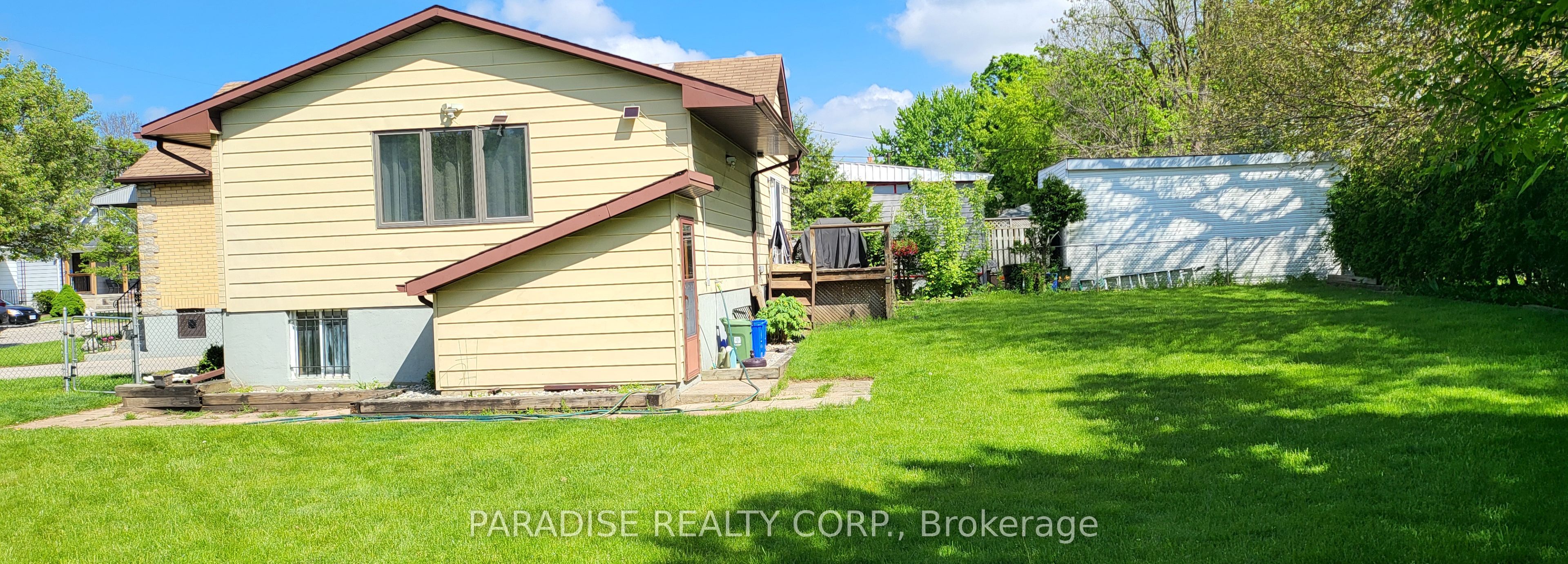 82 Brisbin St Property Photo 11