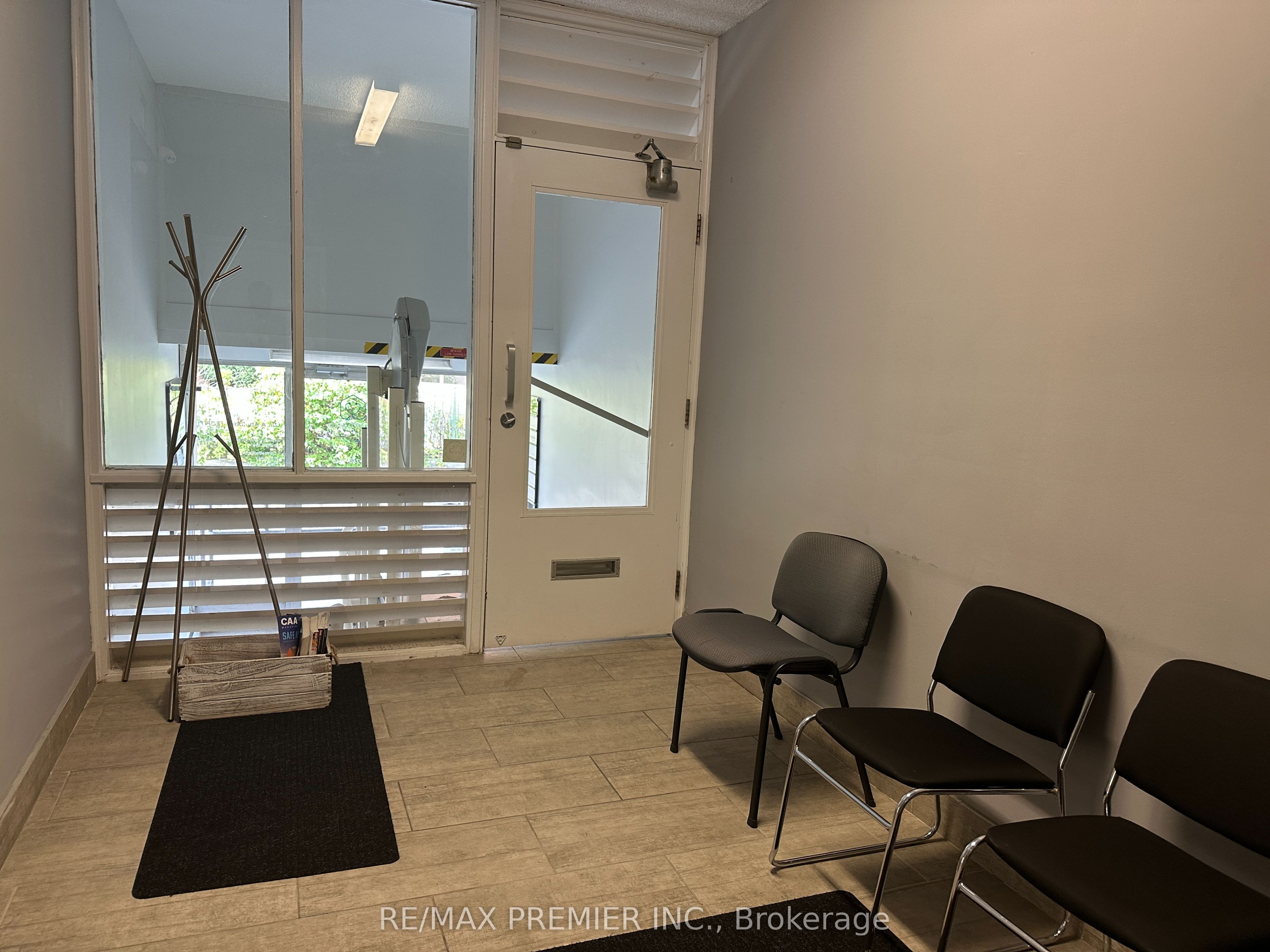 70 King Street E M02-a Property Photo 3
