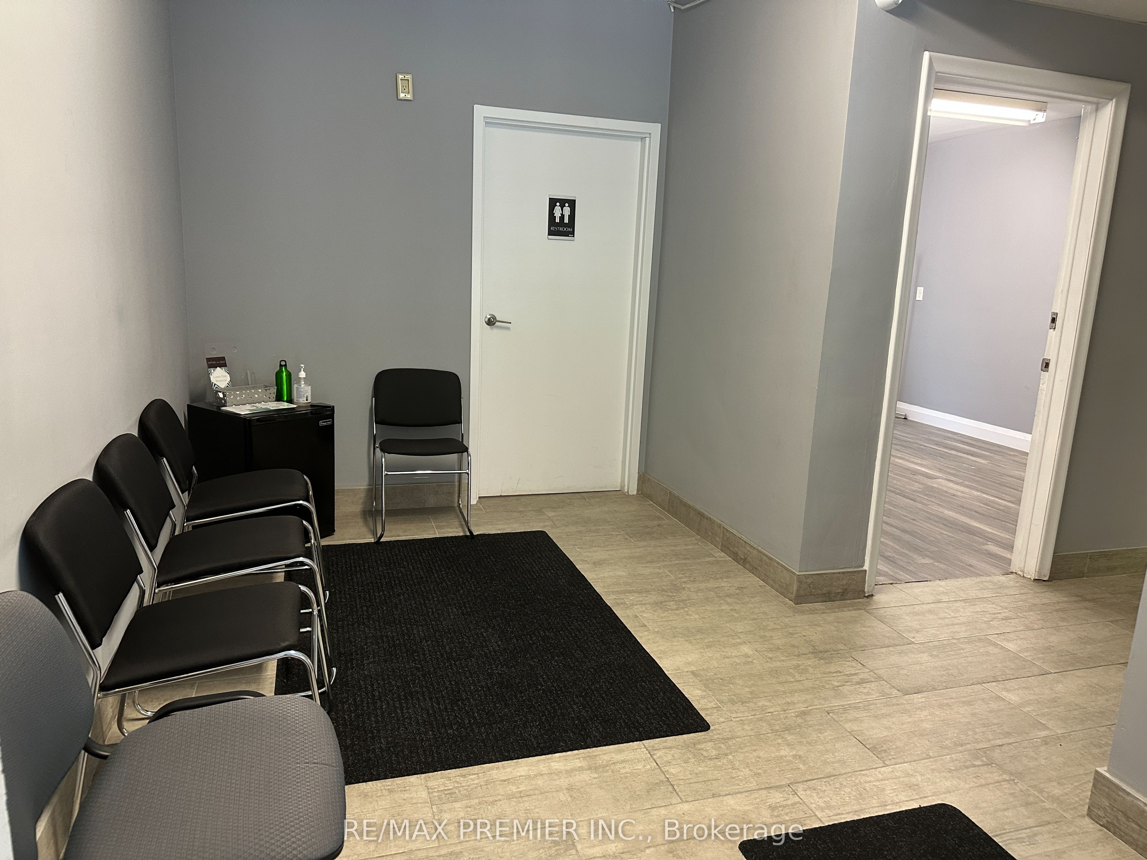 70 King Street E M02-a Property Photo 4