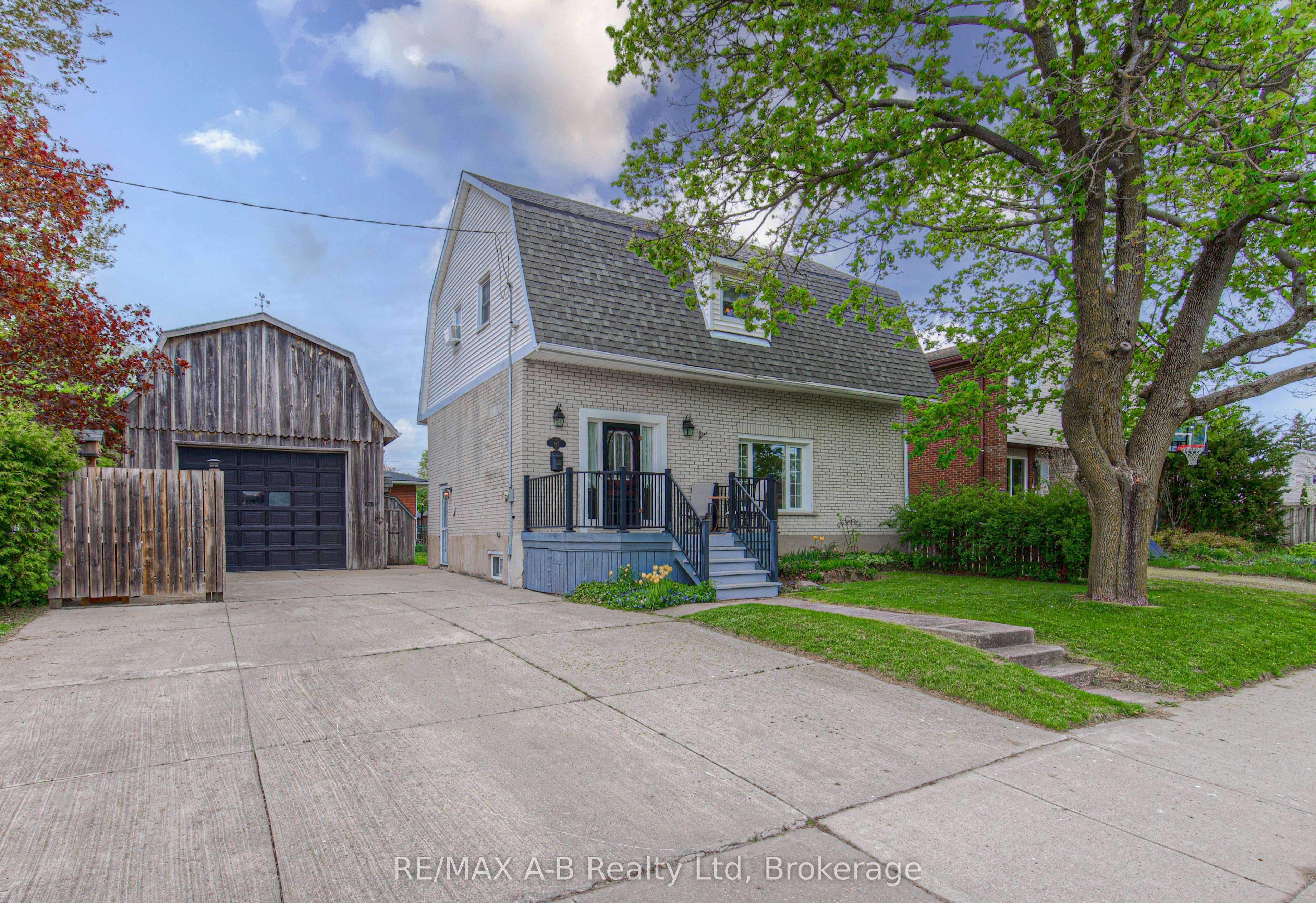 192 Taylor Street Property Photo 1