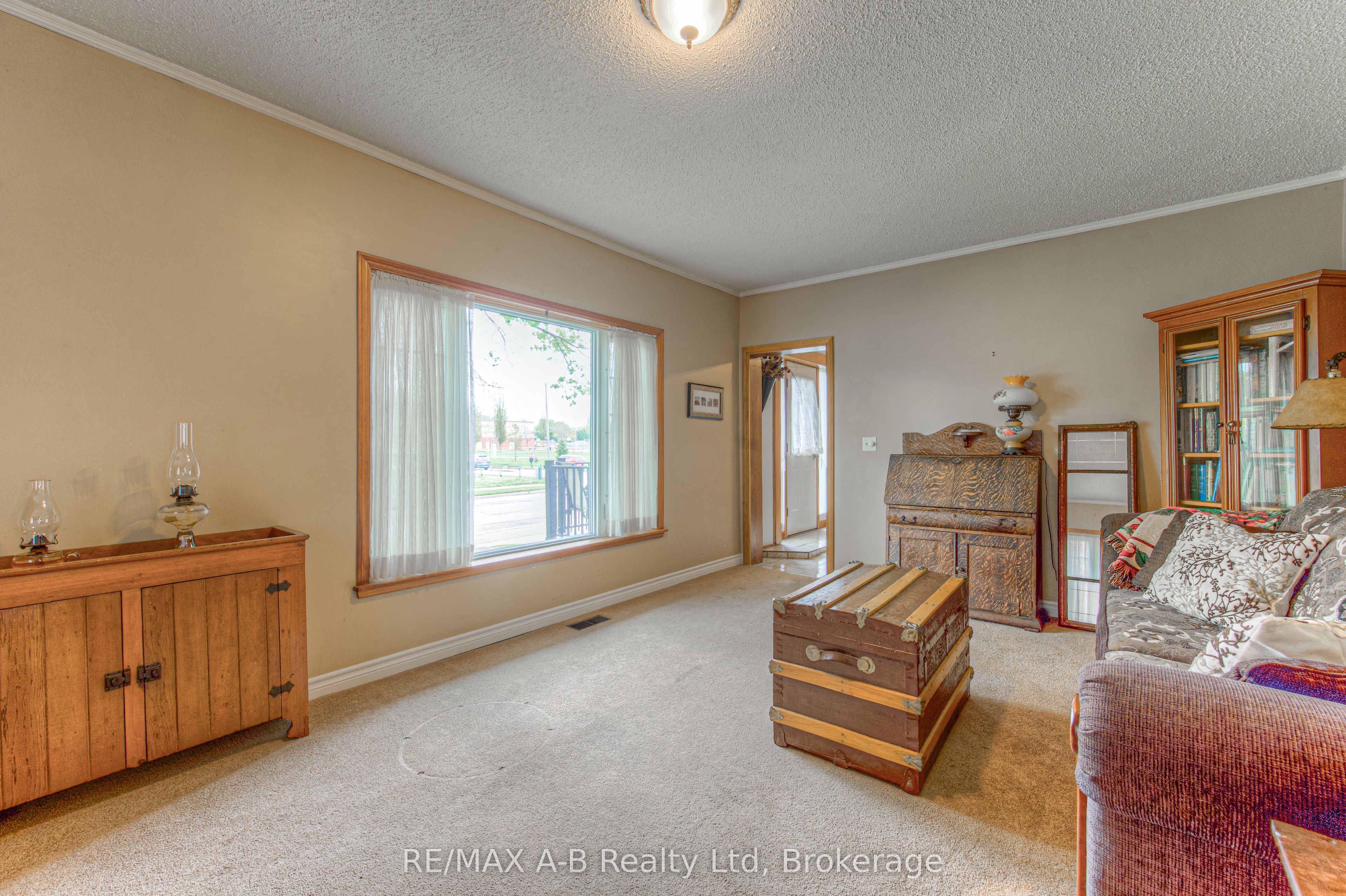 192 Taylor Street Property Photo 11
