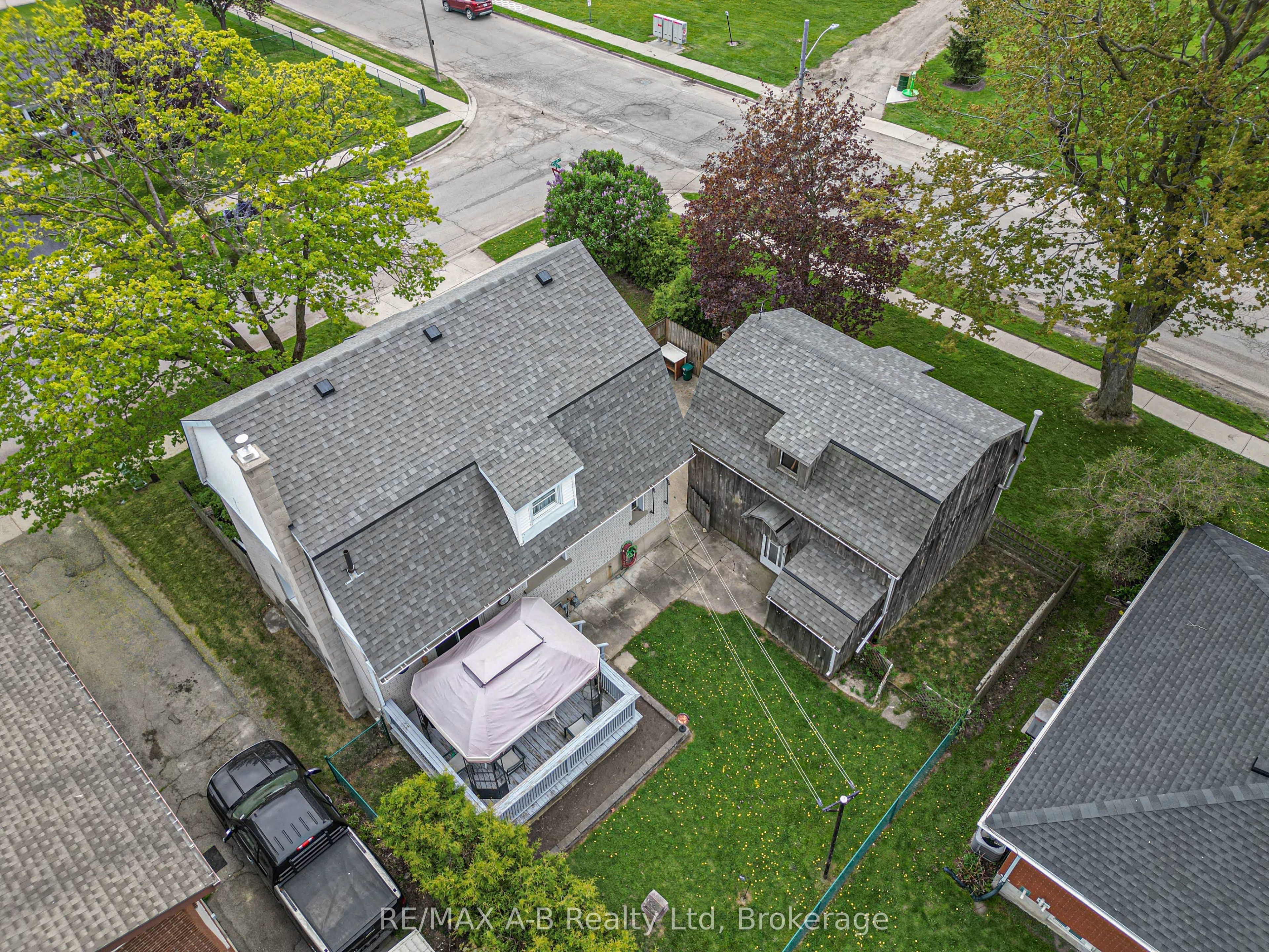 192 Taylor Street Property Photo 45