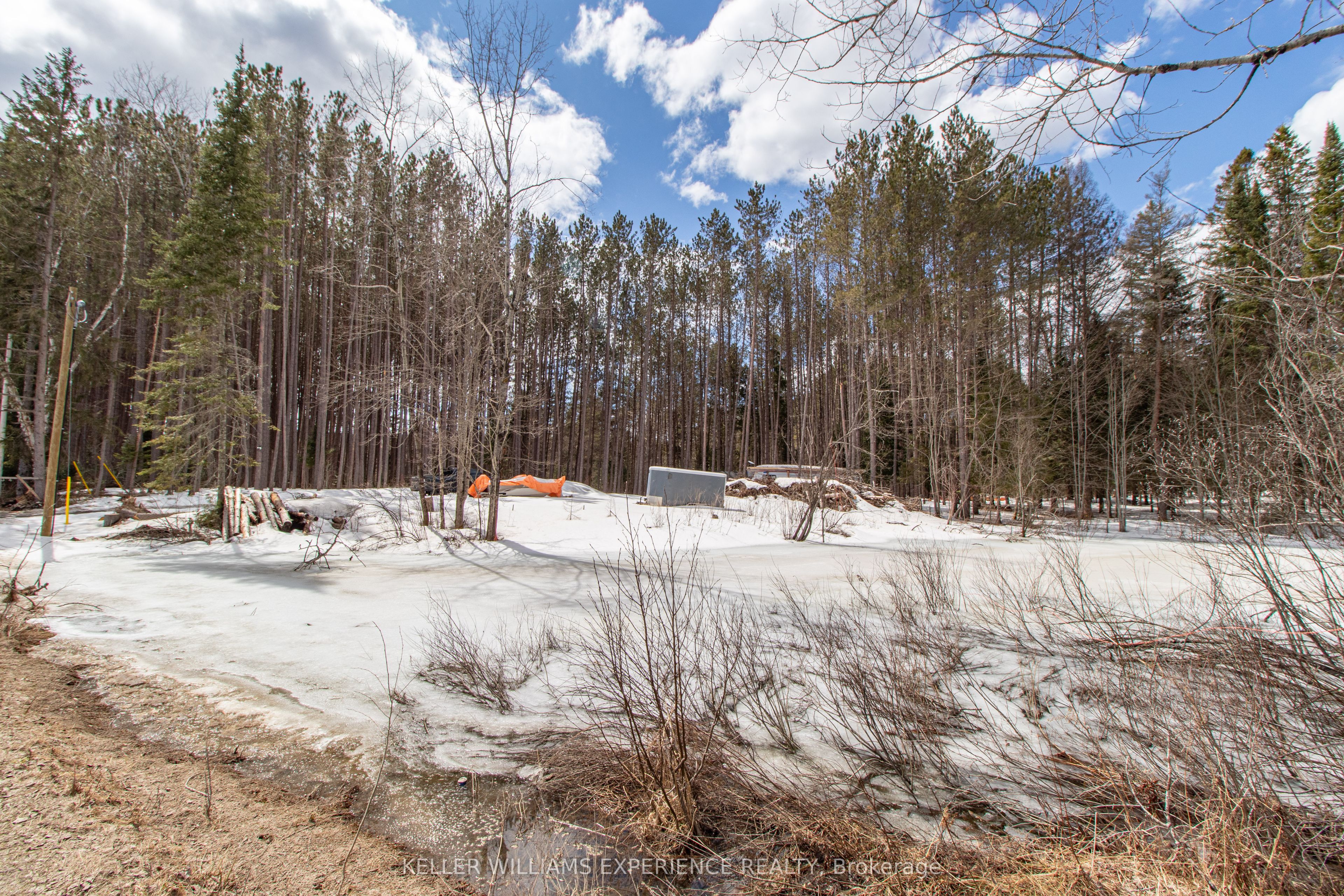 1318 Old North Rd Property Photo 13