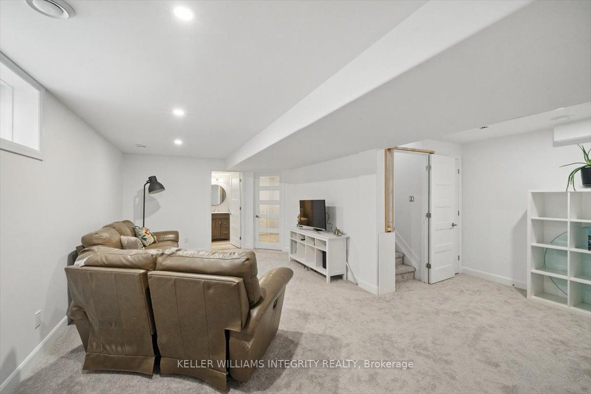 74 Cobblestone Drive Property Photo 29