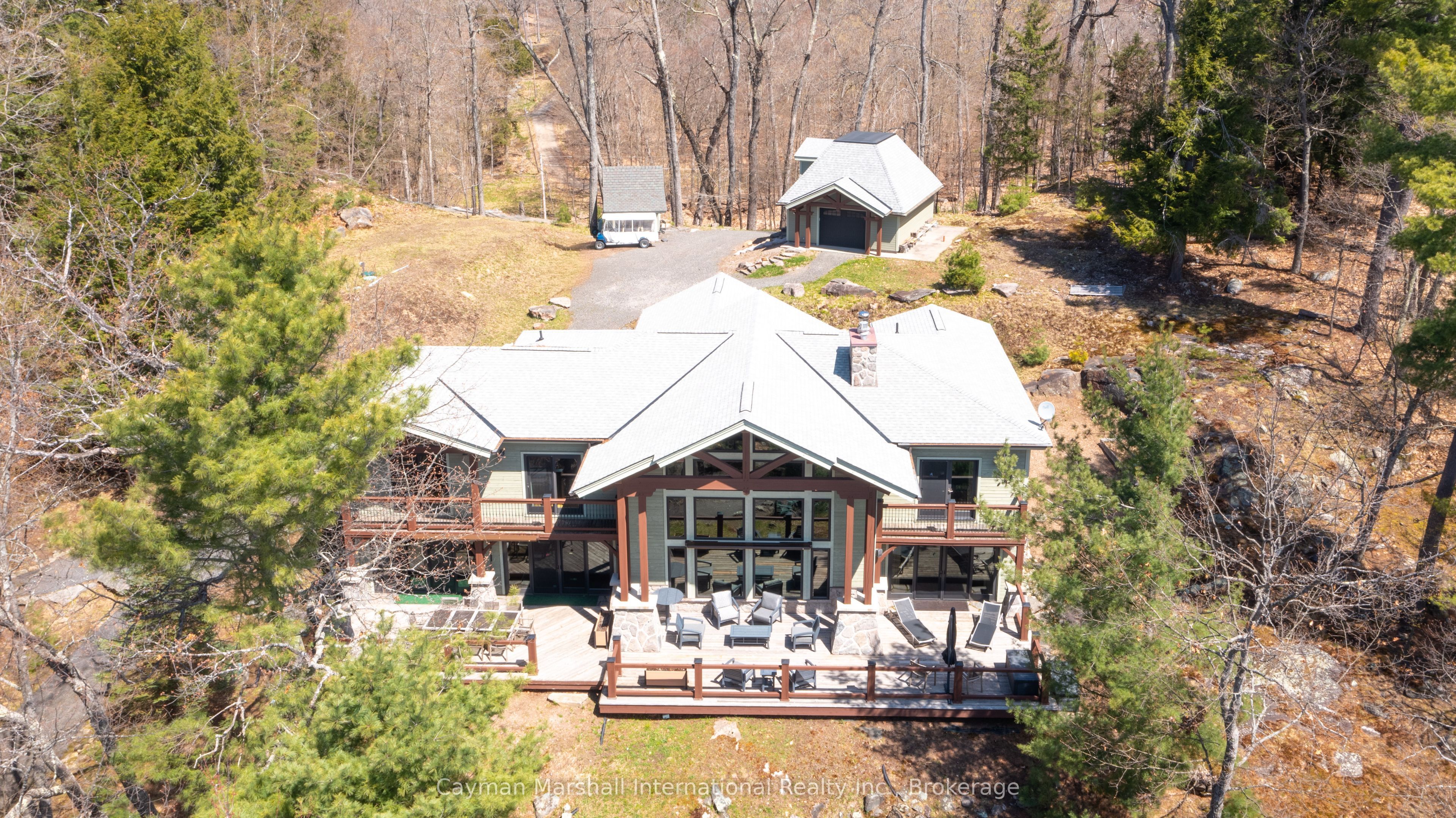 84 Bigwin Is Property Photo 1