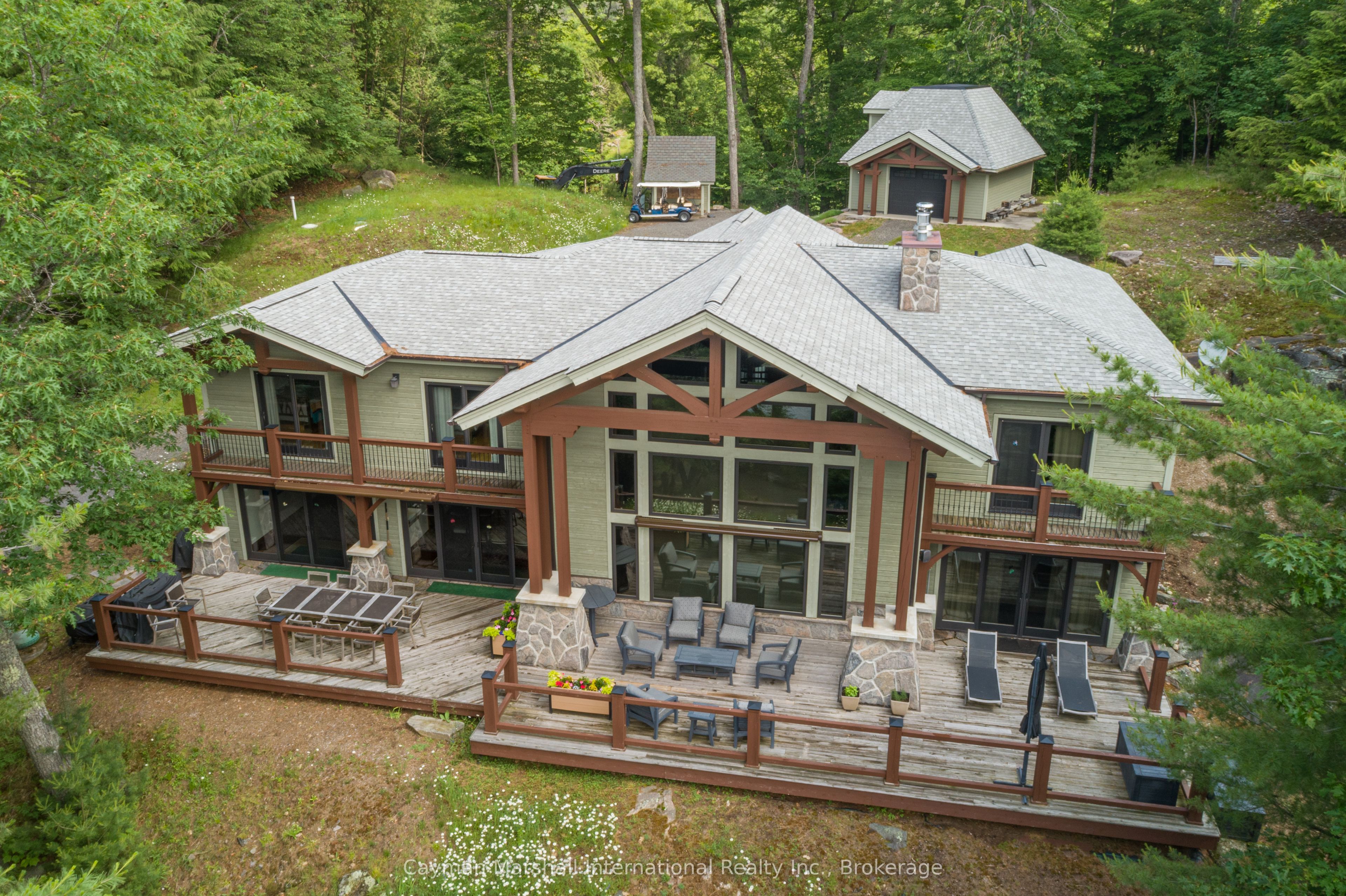 84 BIGWIN ISLAND Property Photo 1