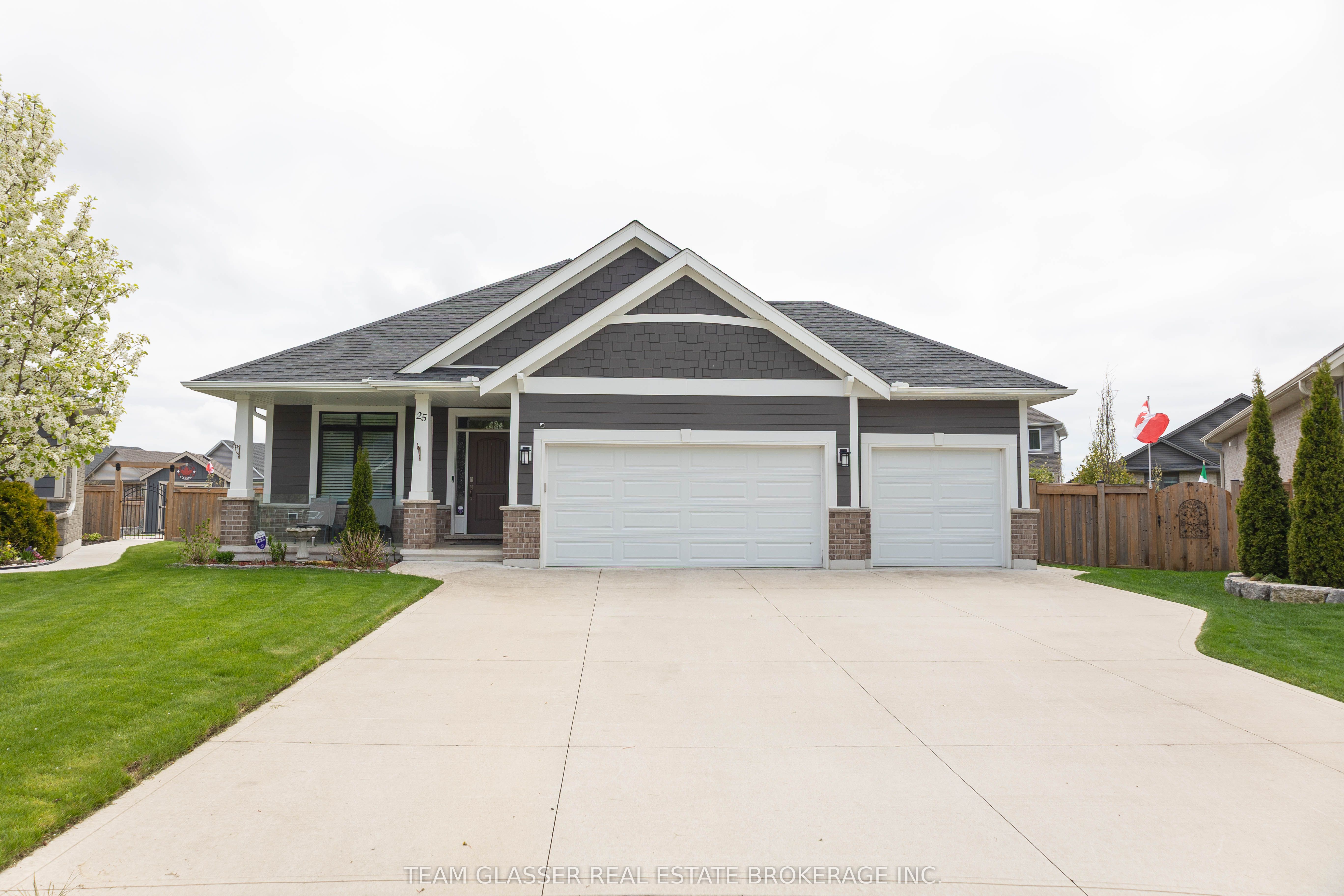 25 Birchall Ln Property Photo 2