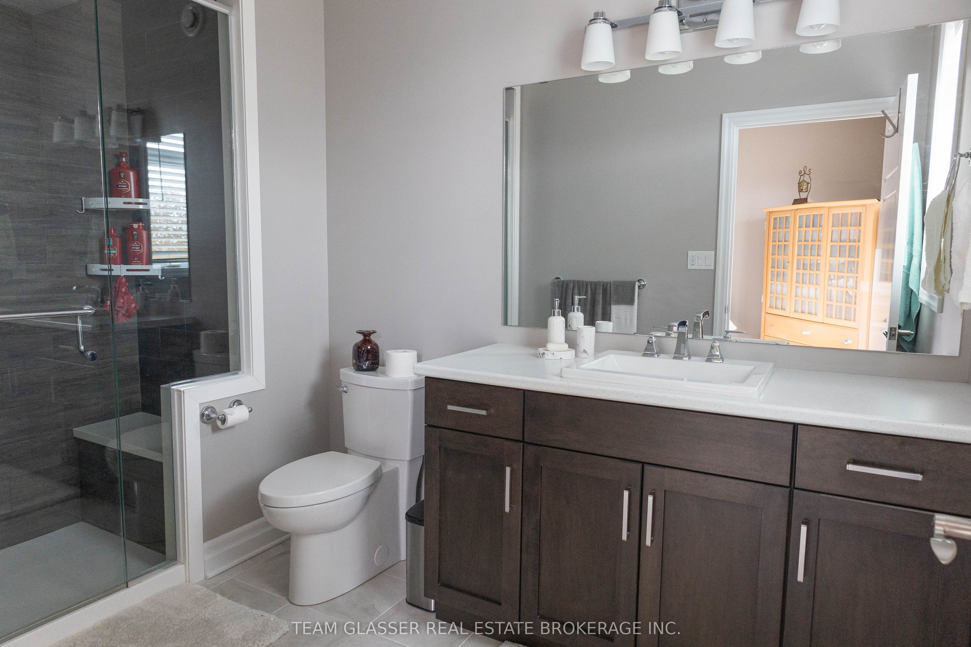 25 Birchall Ln Property Photo 7