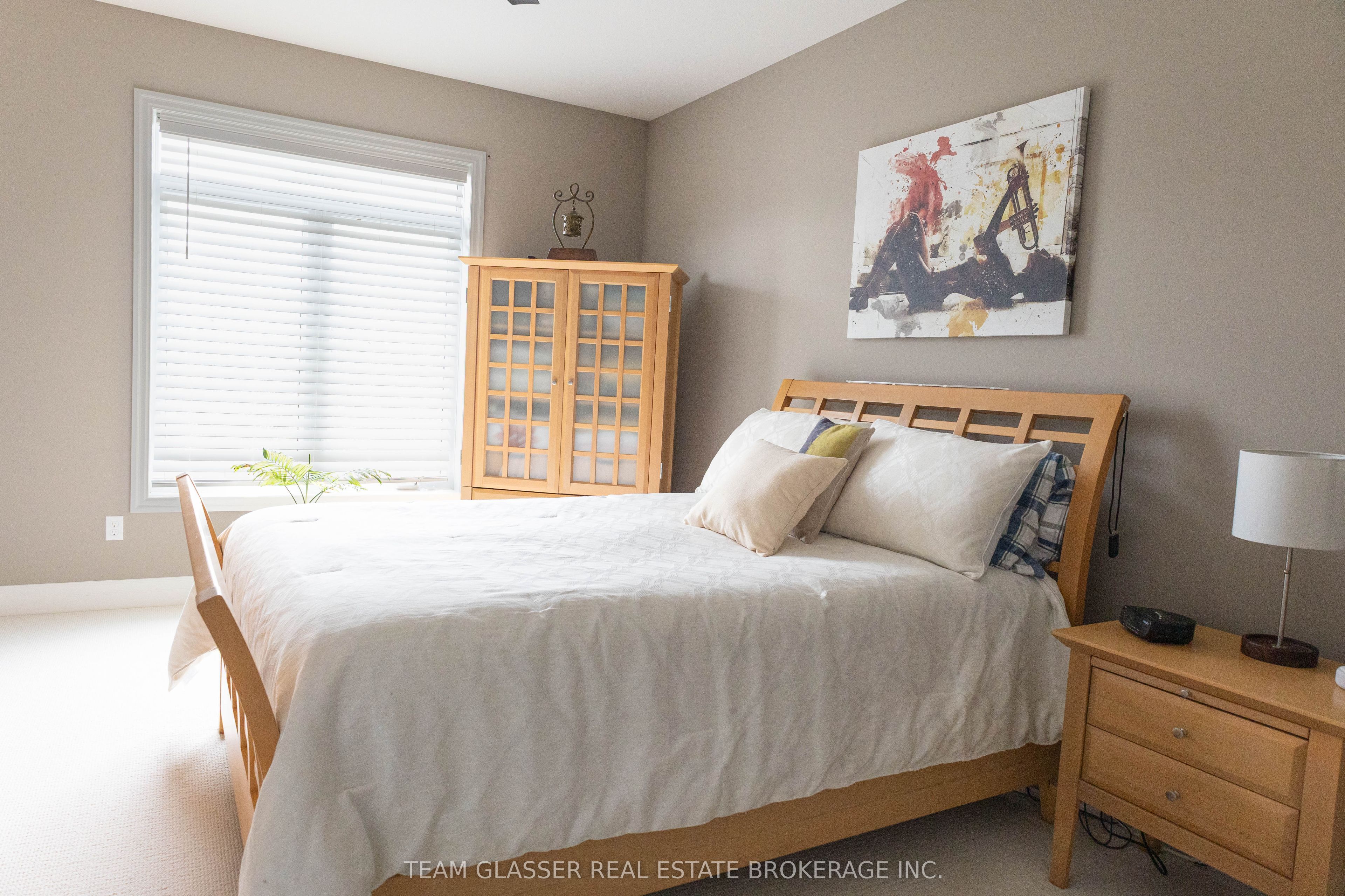 25 Birchall Ln Property Photo 10