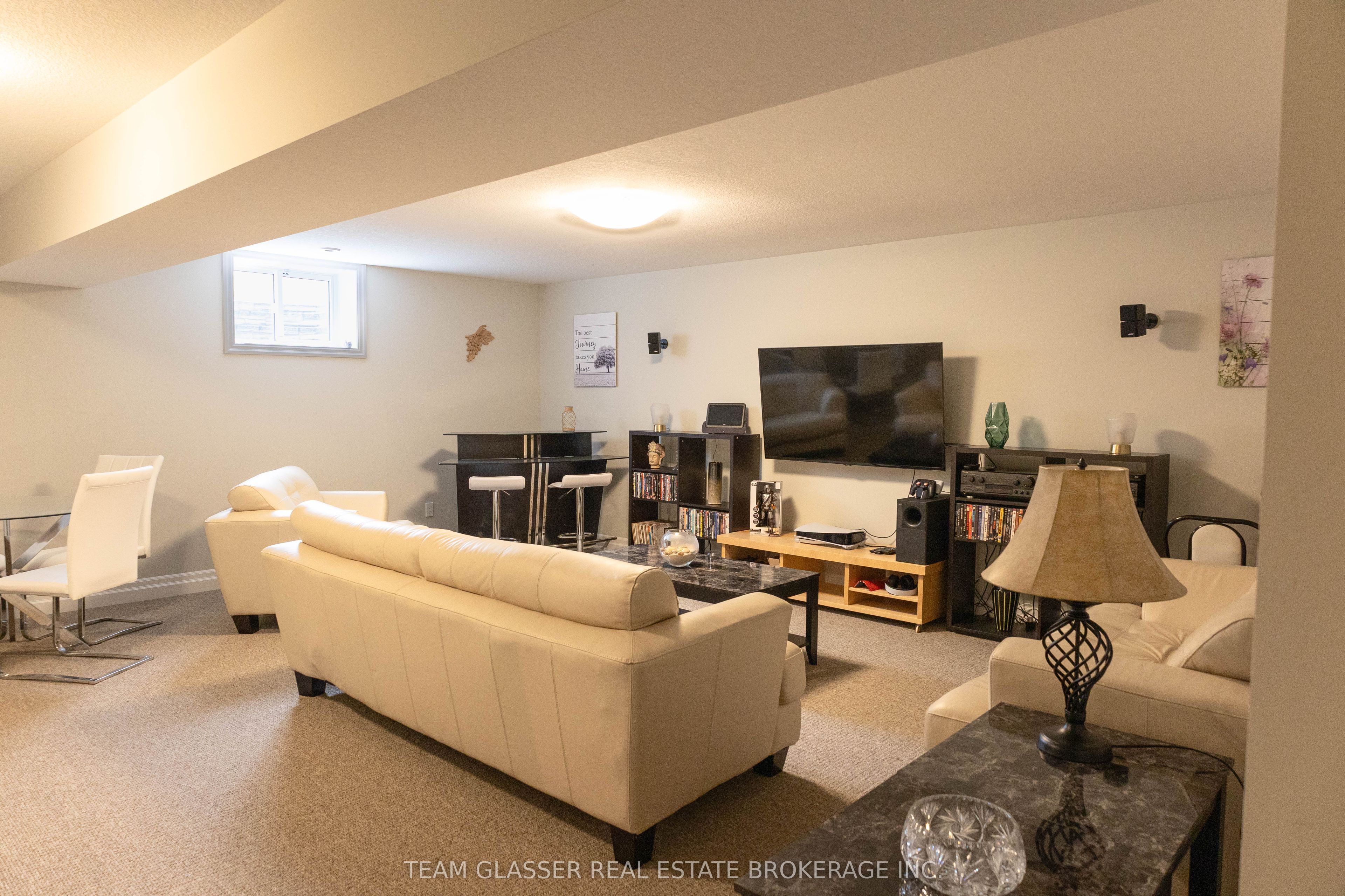 25 Birchall Ln Property Photo 18