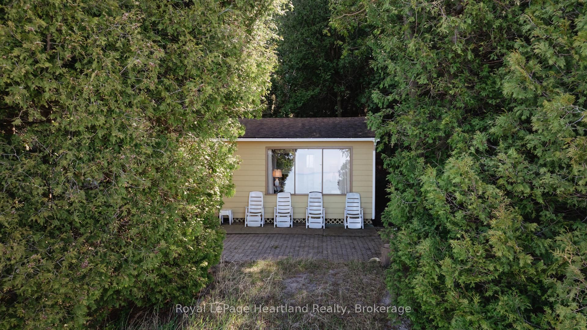 83815b Dickson Street Property Photo 1