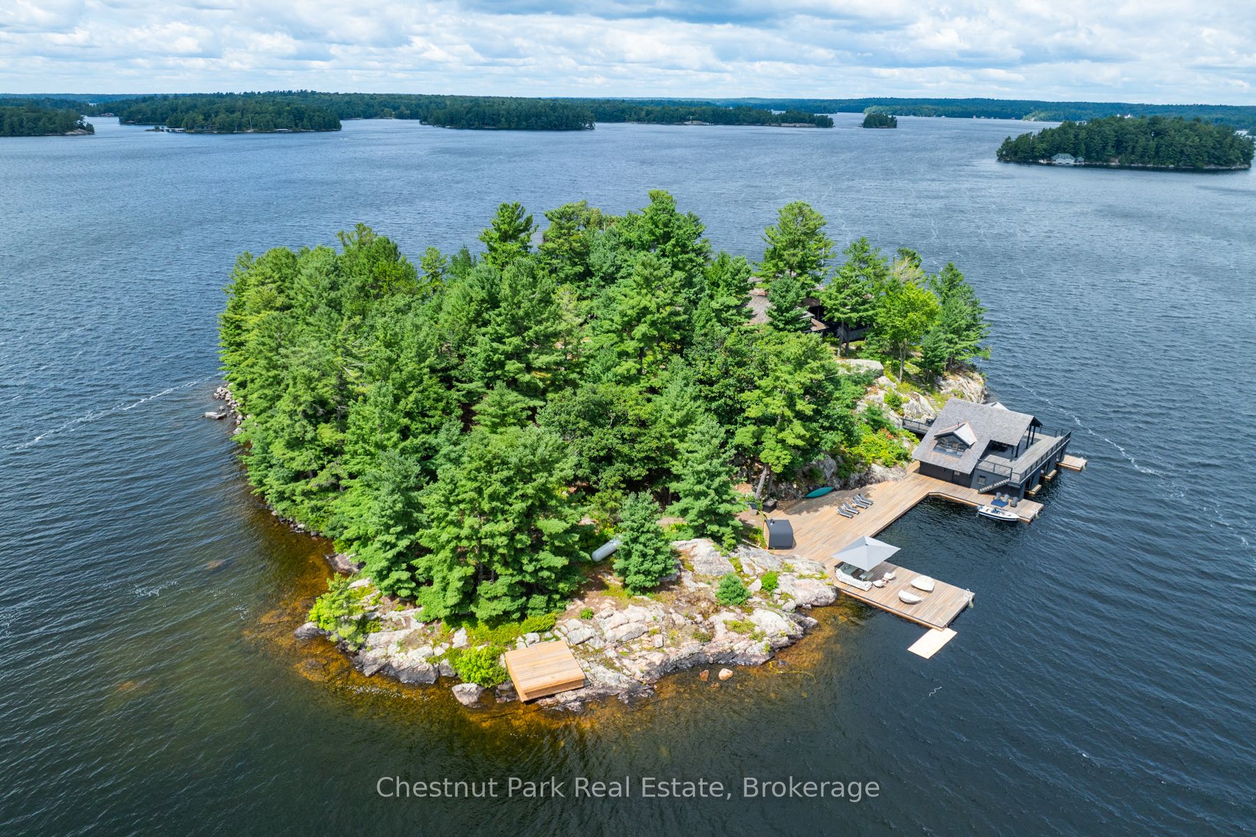 1 Island R21 Property Photo 1