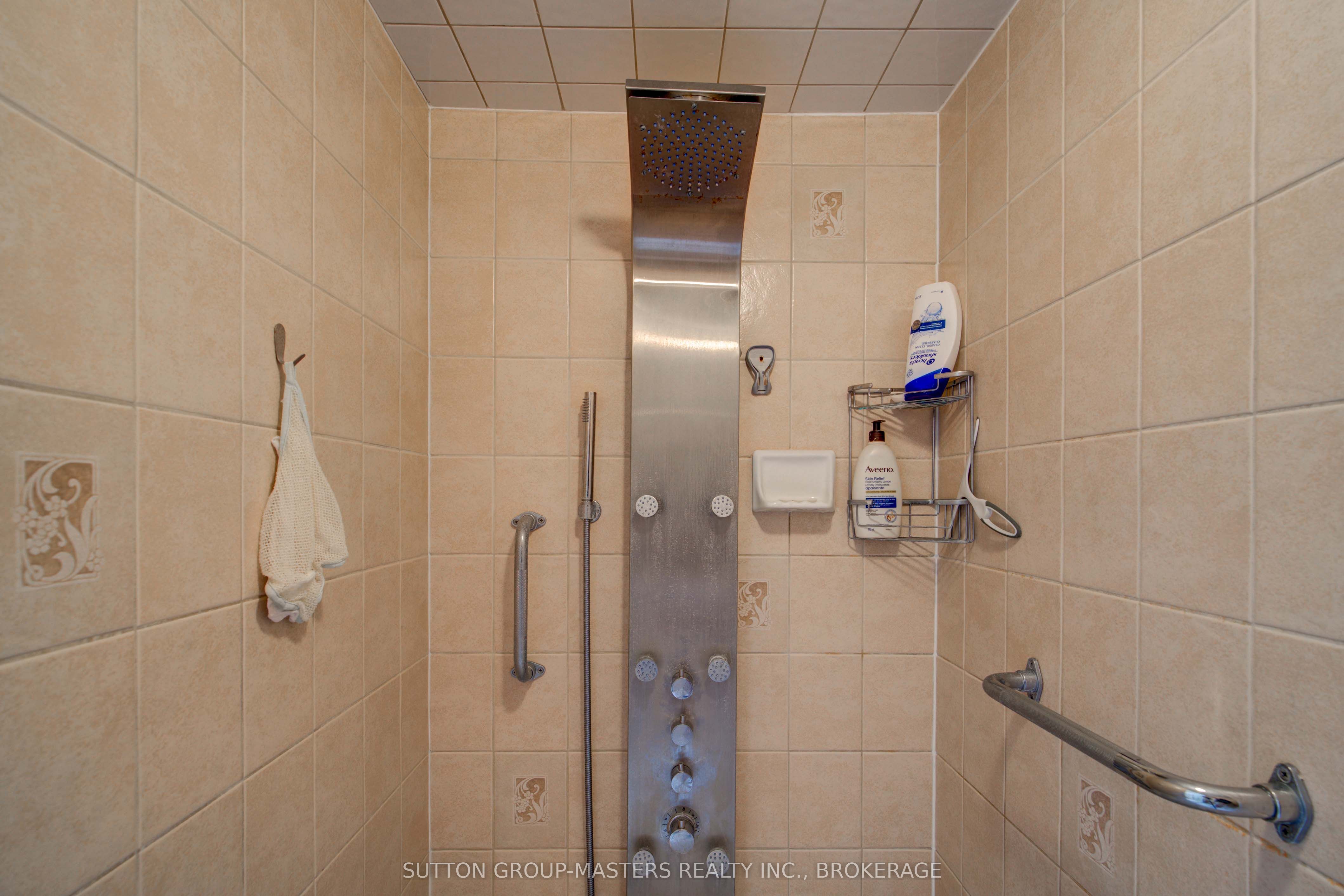 24 Country Club Drive Property Photo 29