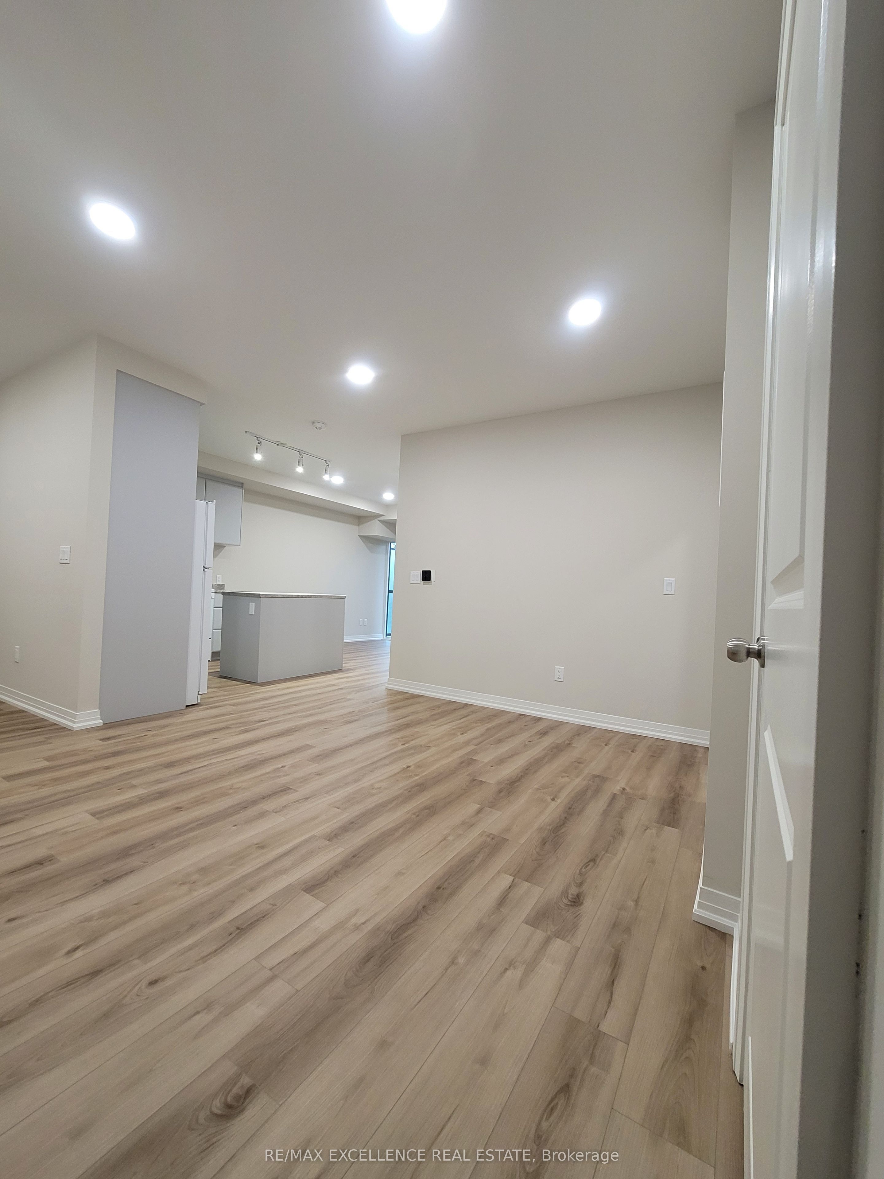50 Herrick Avenue 235 Property Photo 3
