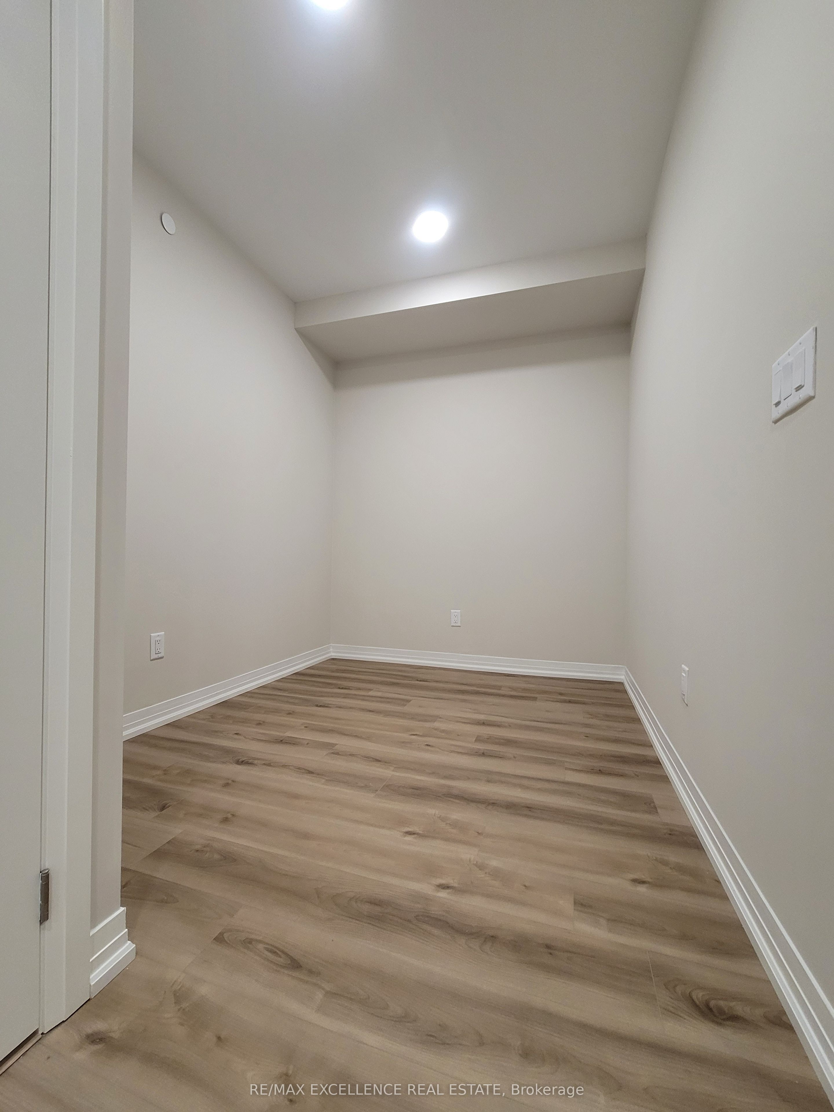 50 Herrick Avenue 235 Property Photo 4