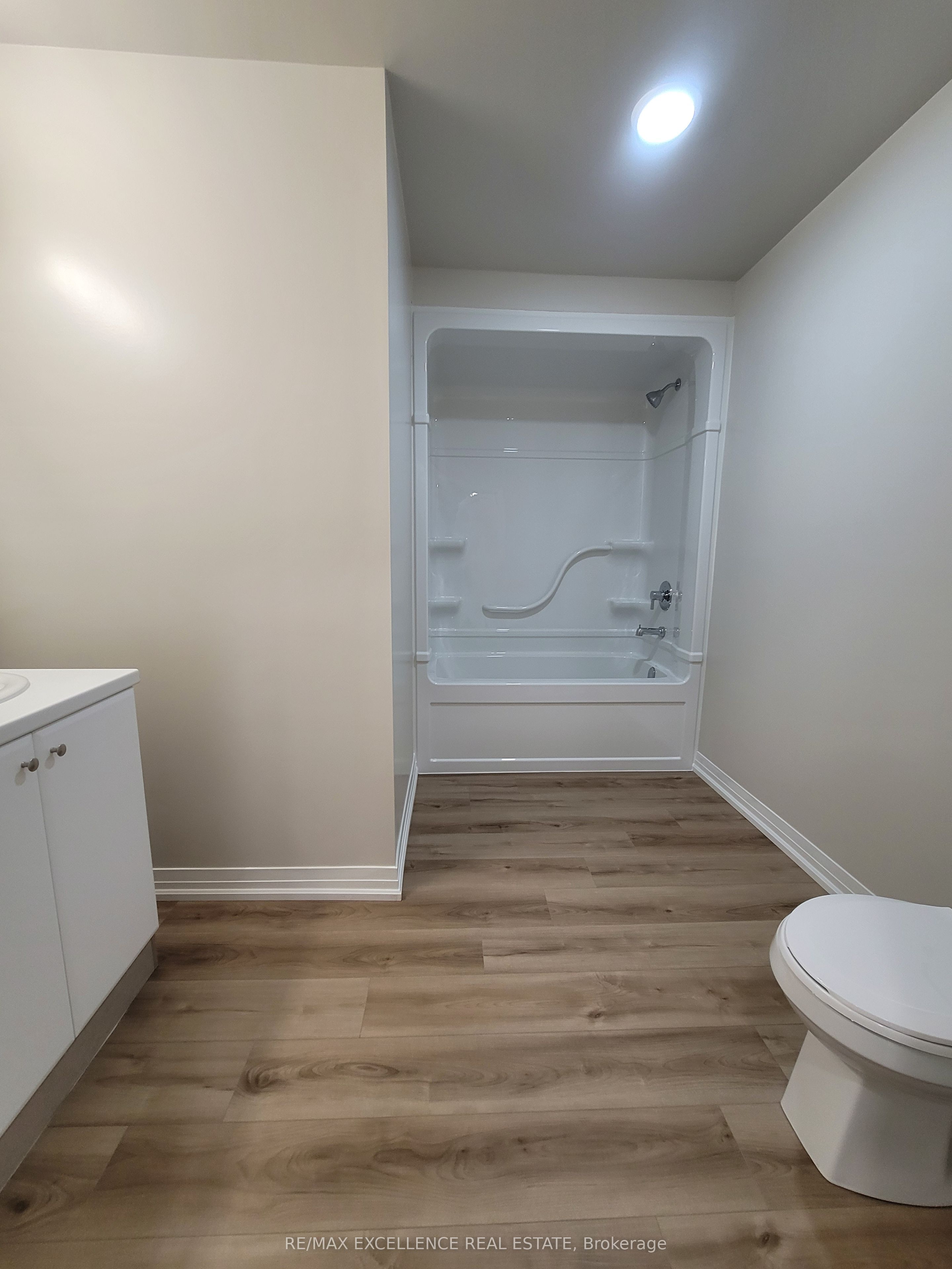 50 Herrick Avenue 235 Property Photo 5