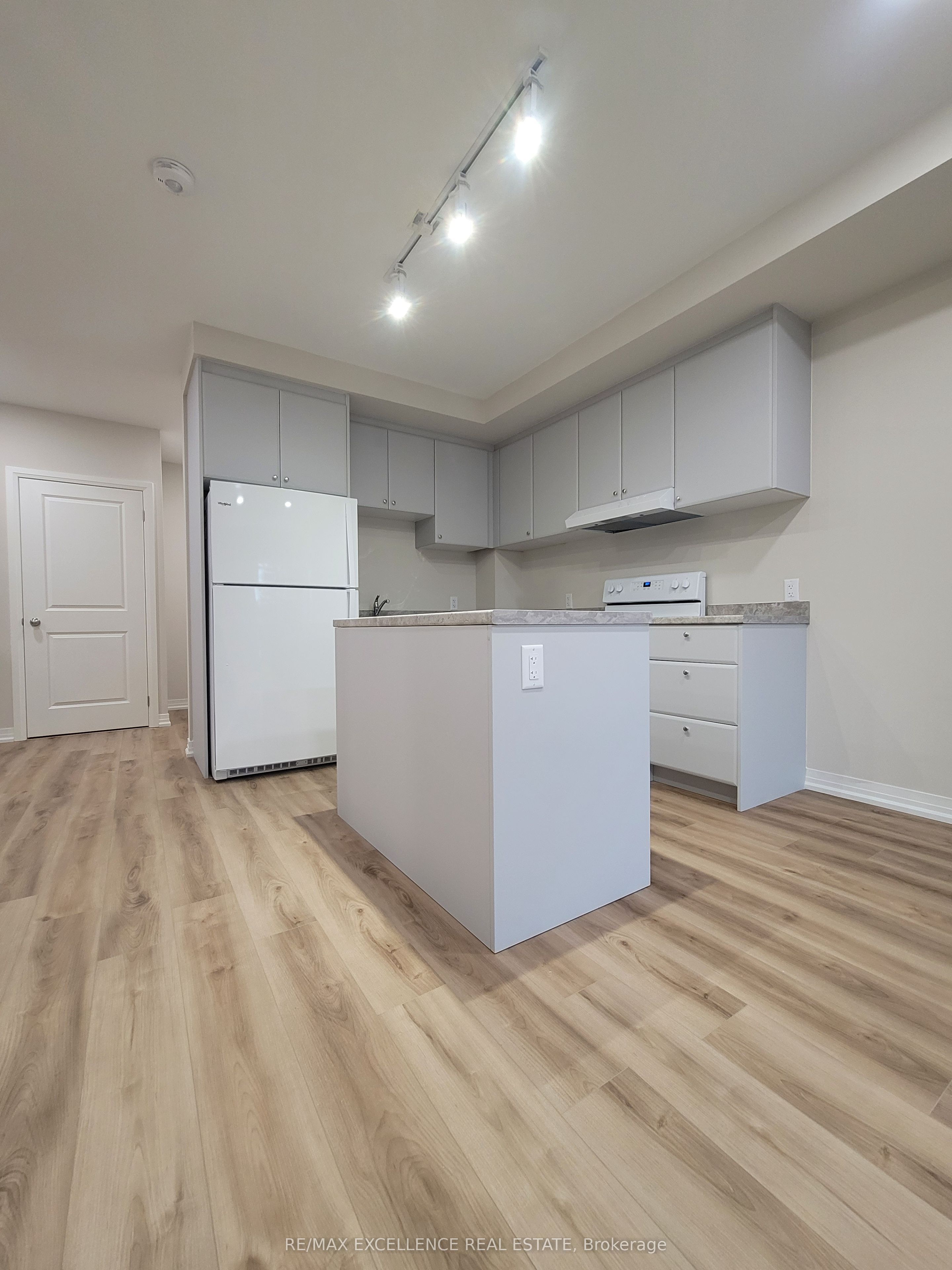 50 Herrick Avenue 235 Property Photo 6