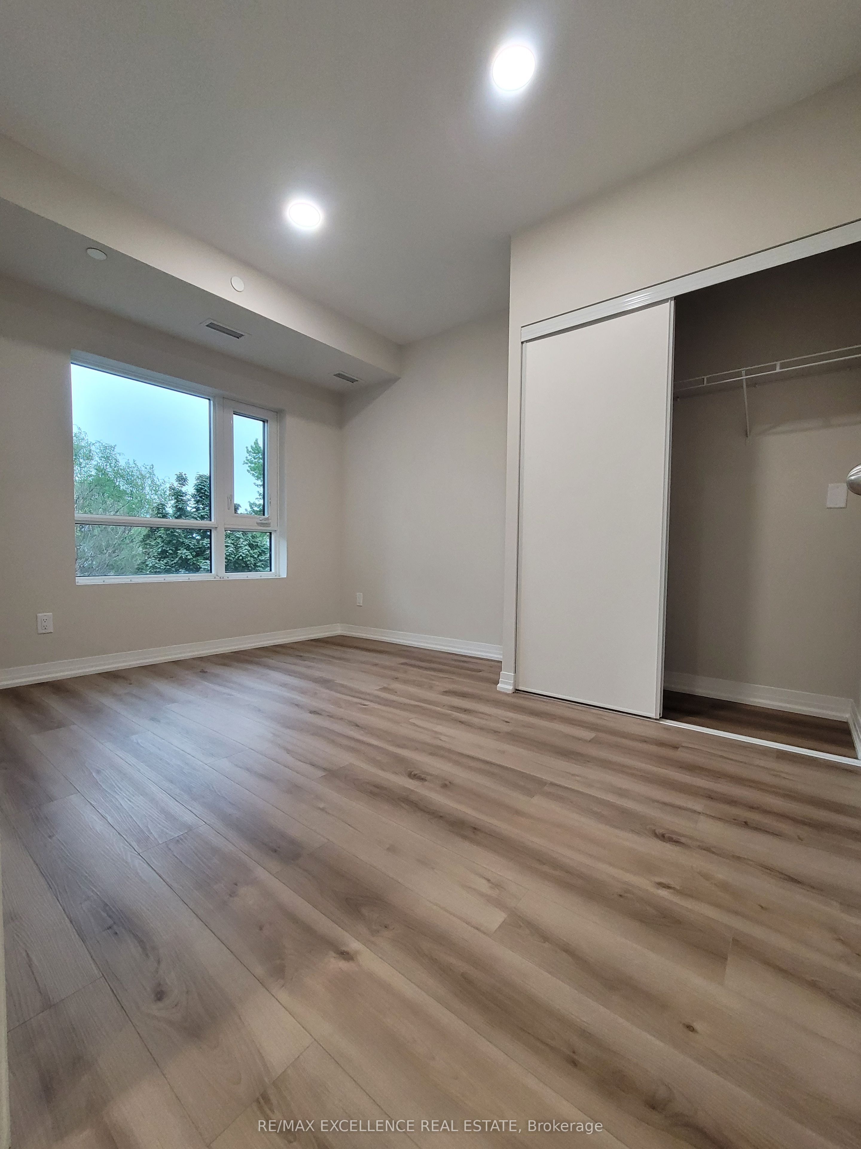 50 Herrick Avenue 235 Property Photo 12