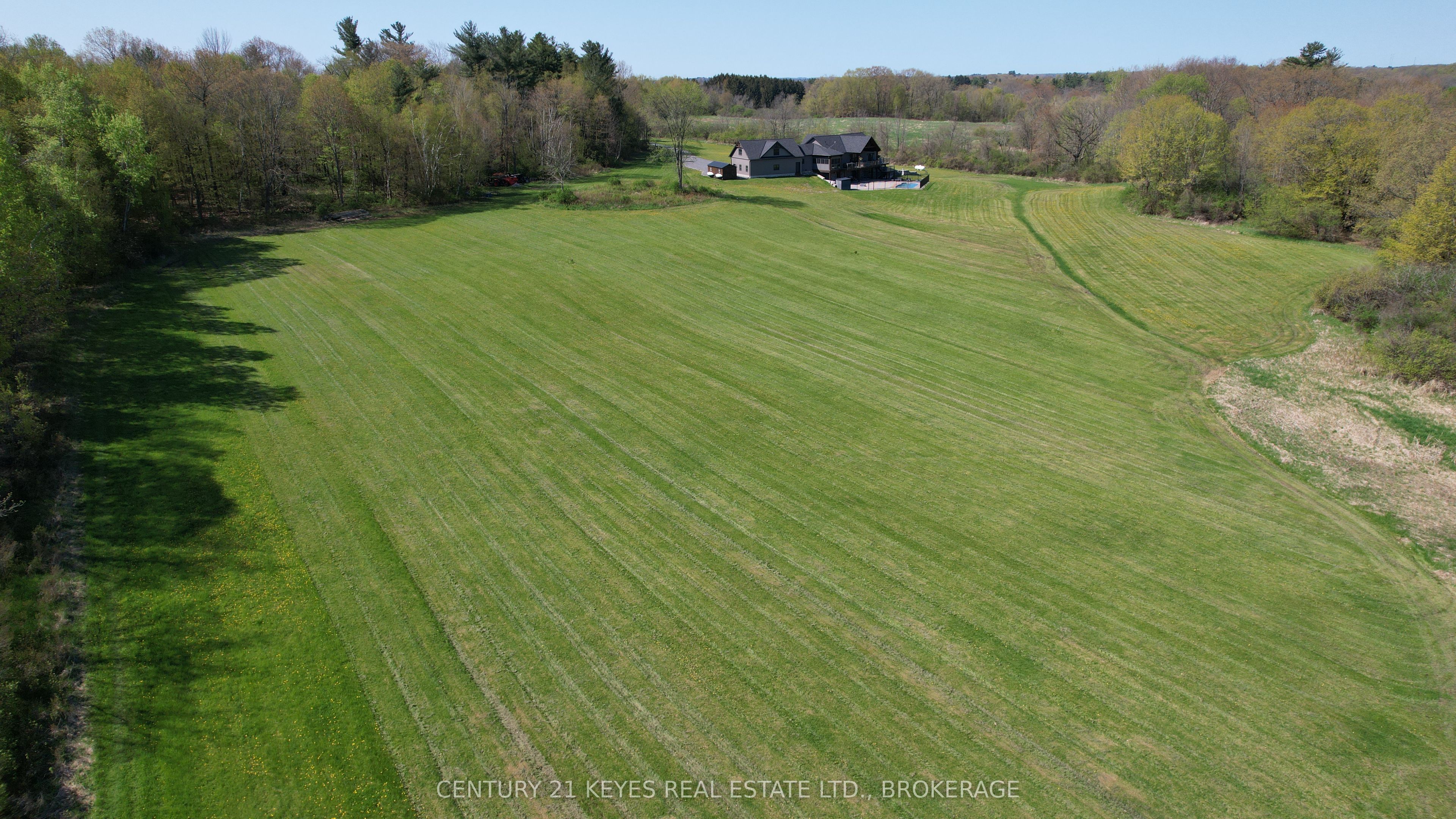192 1000 Islands Parkway Property Photo 9