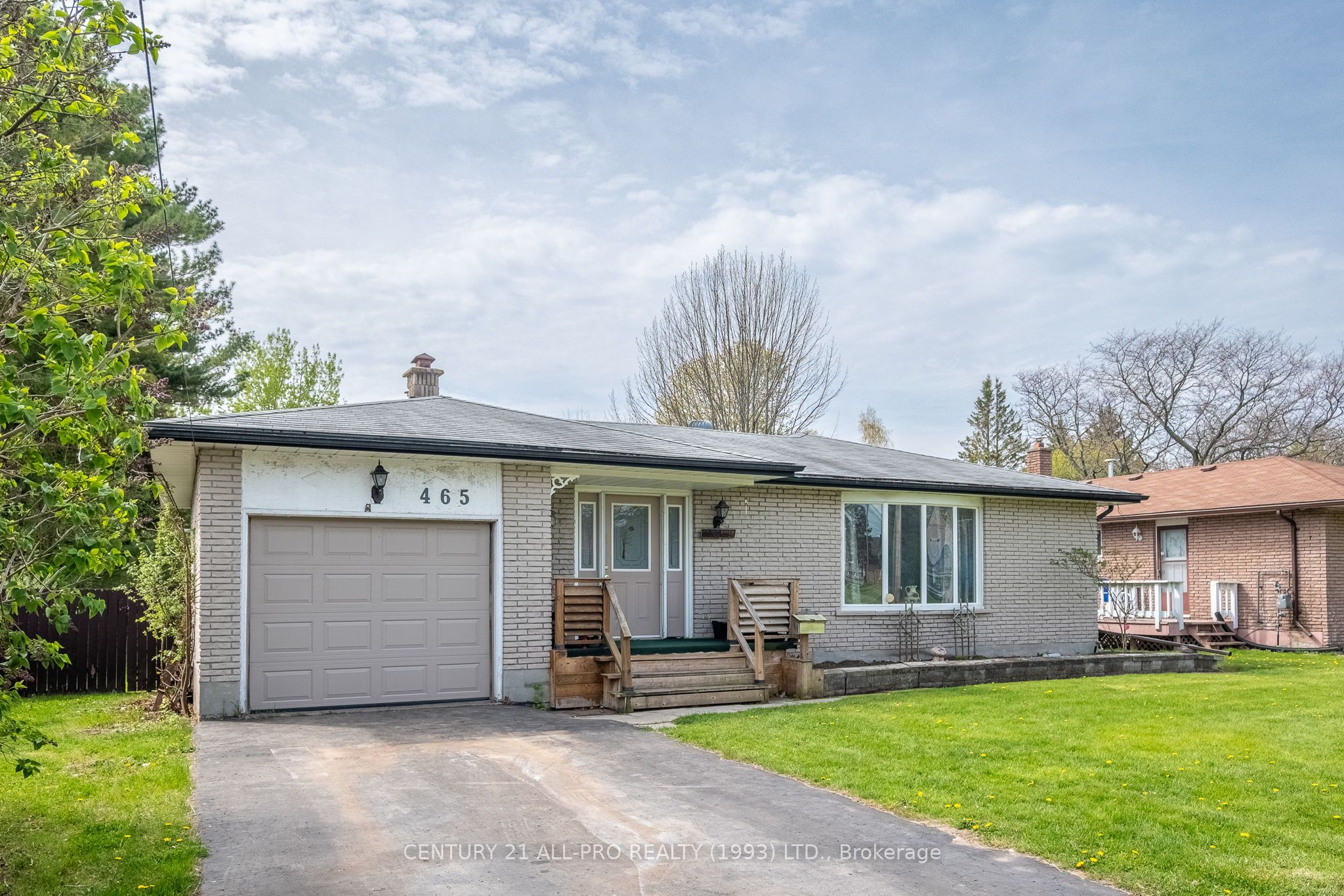 465 King Street E Property Photo 1