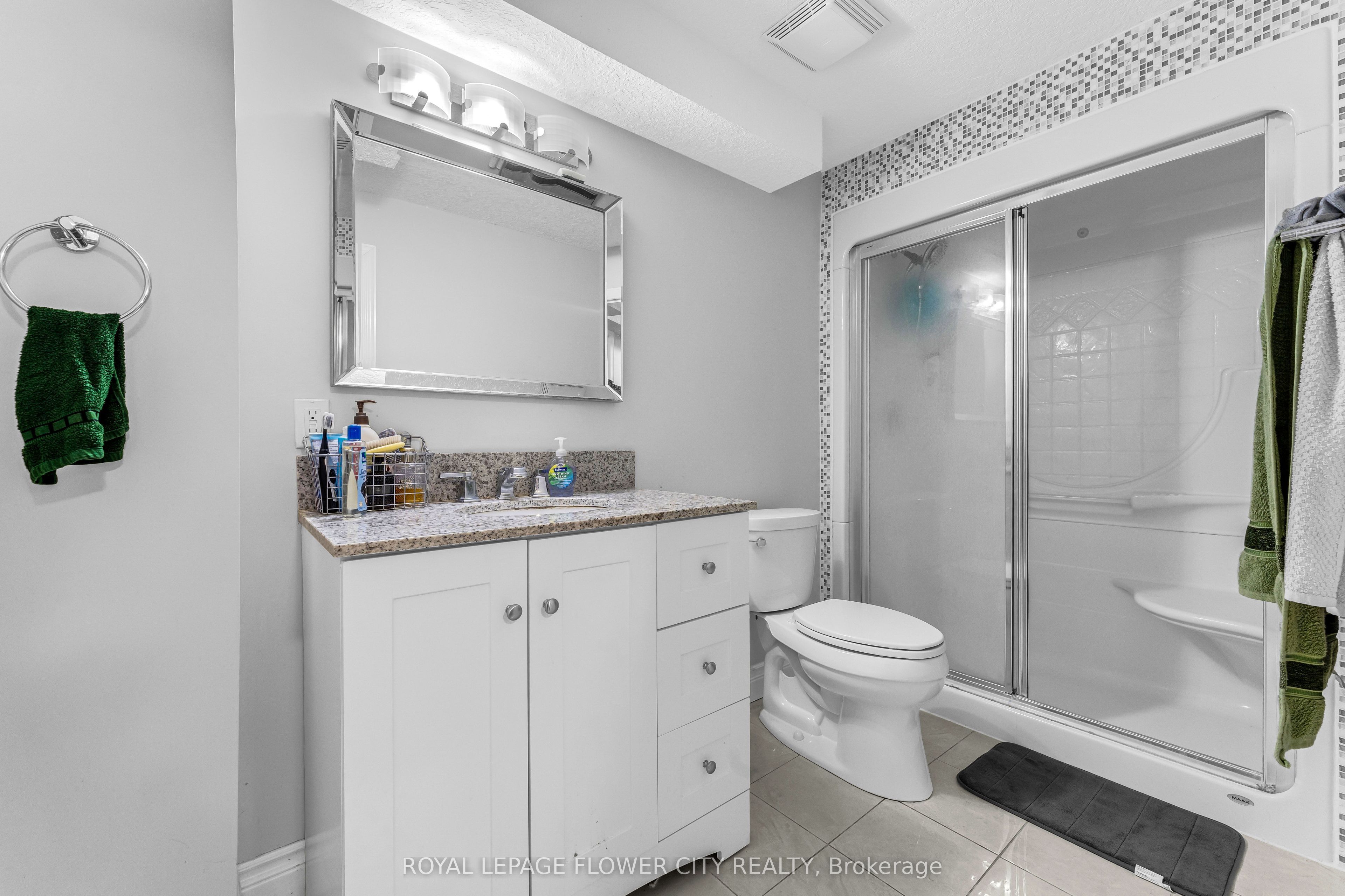 369 Thomas Slee Drive Property Photo 28
