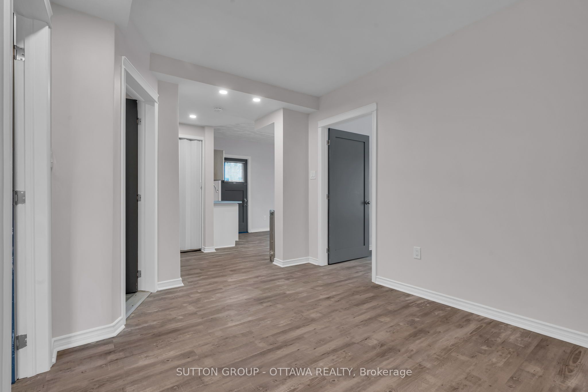 698 Cooper Street Property Photo 6