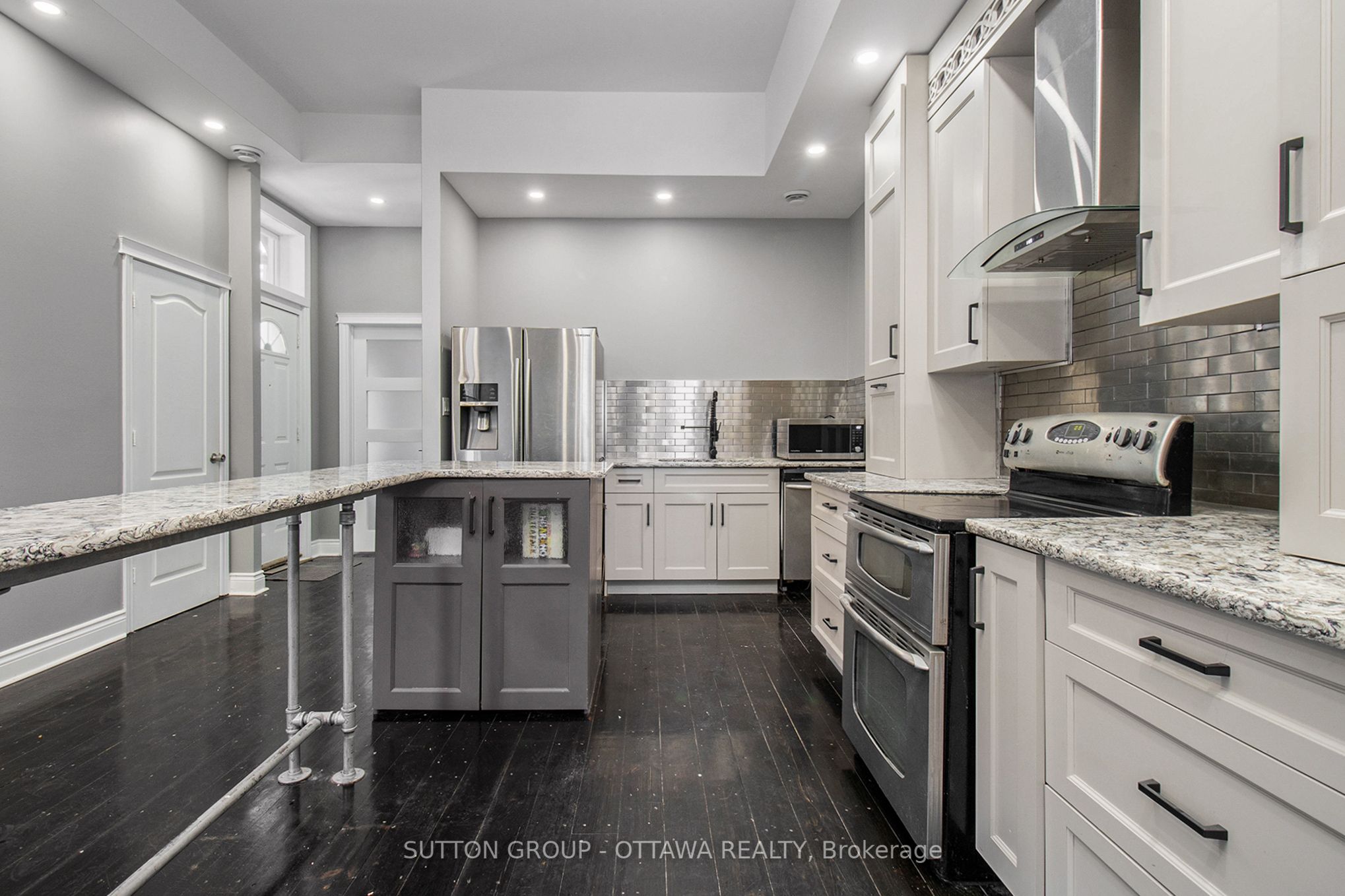 698 Cooper Street Property Photo 12