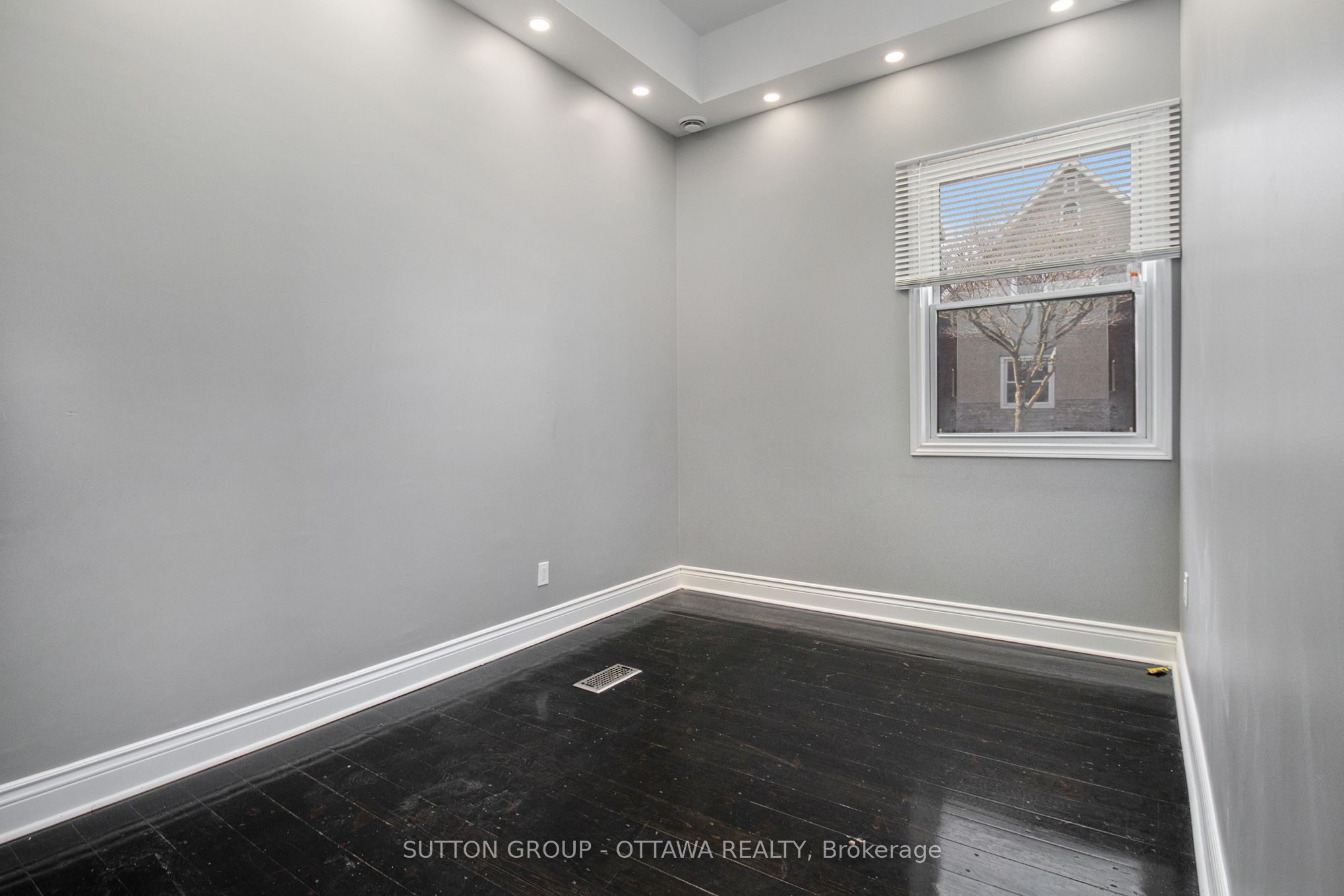 698 Cooper Street Property Photo 15