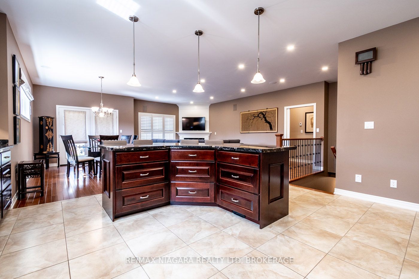 23 Goring Way Property Photo 8