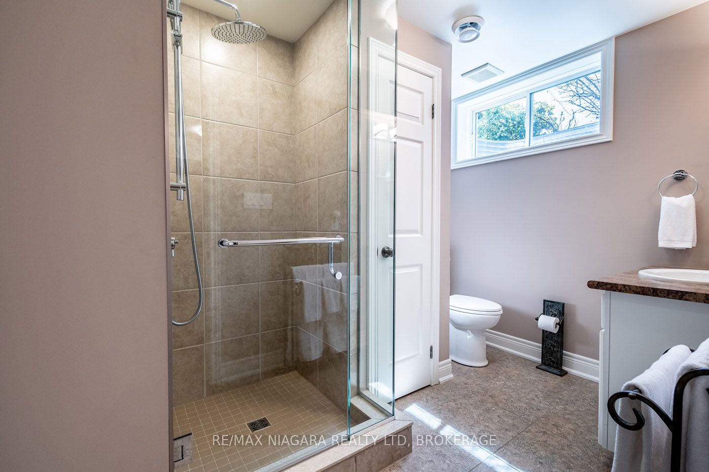 23 Goring Way Property Photo 32