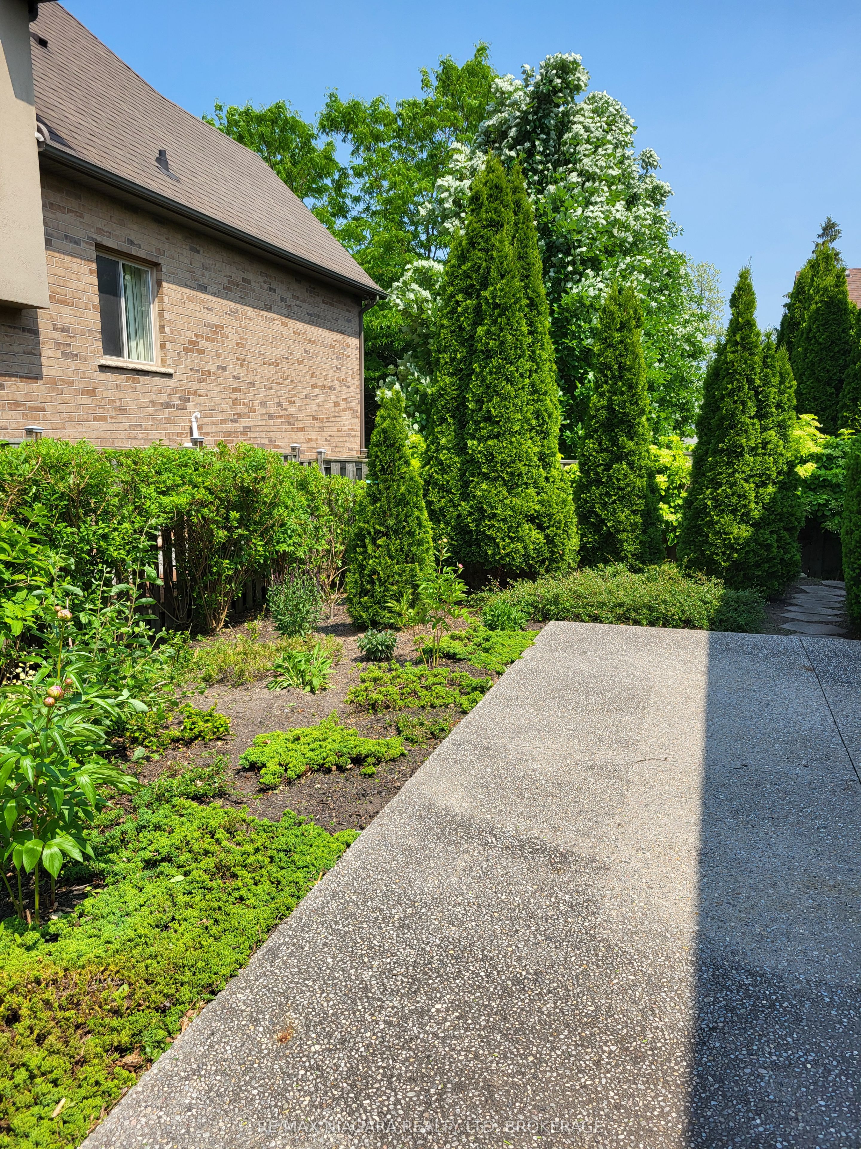 23 Goring Way Property Photo 40