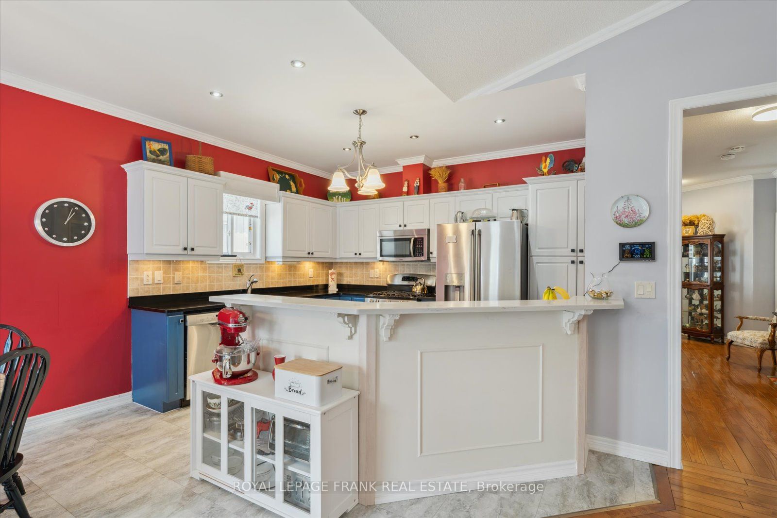 803 London Street Property Photo 14