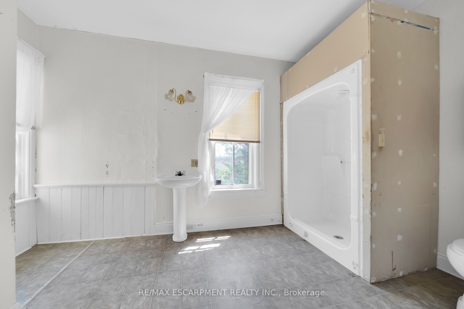 534 Haldimand 32 Road Property Photo 15