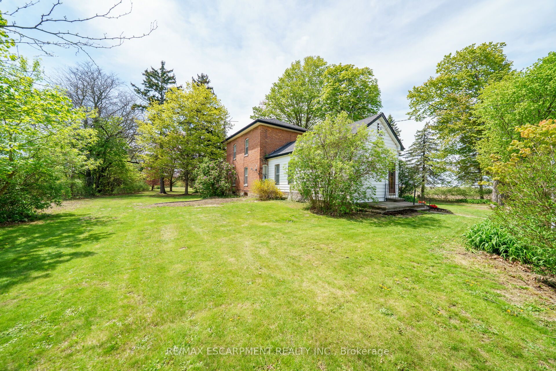 534 Haldimand 32 Road Property Photo 35