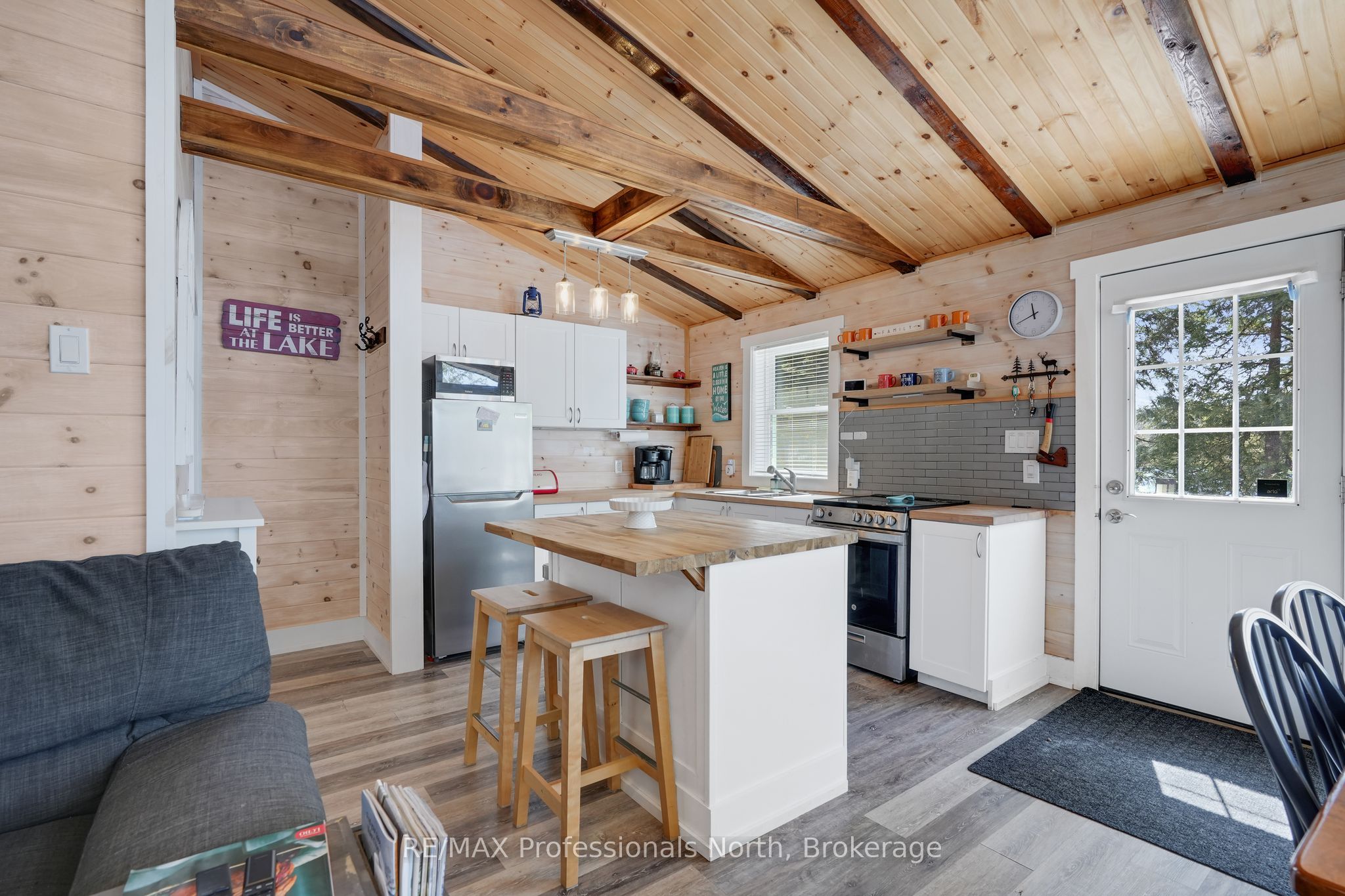 636 Skyline Drive Property Photo 15