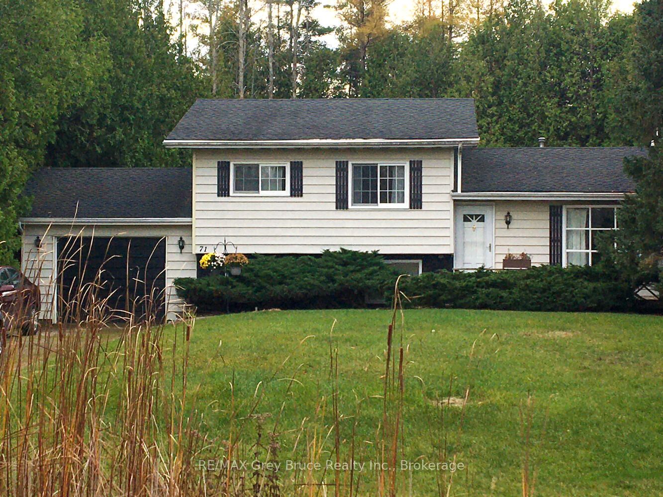 71 William Ct Property Photo 1