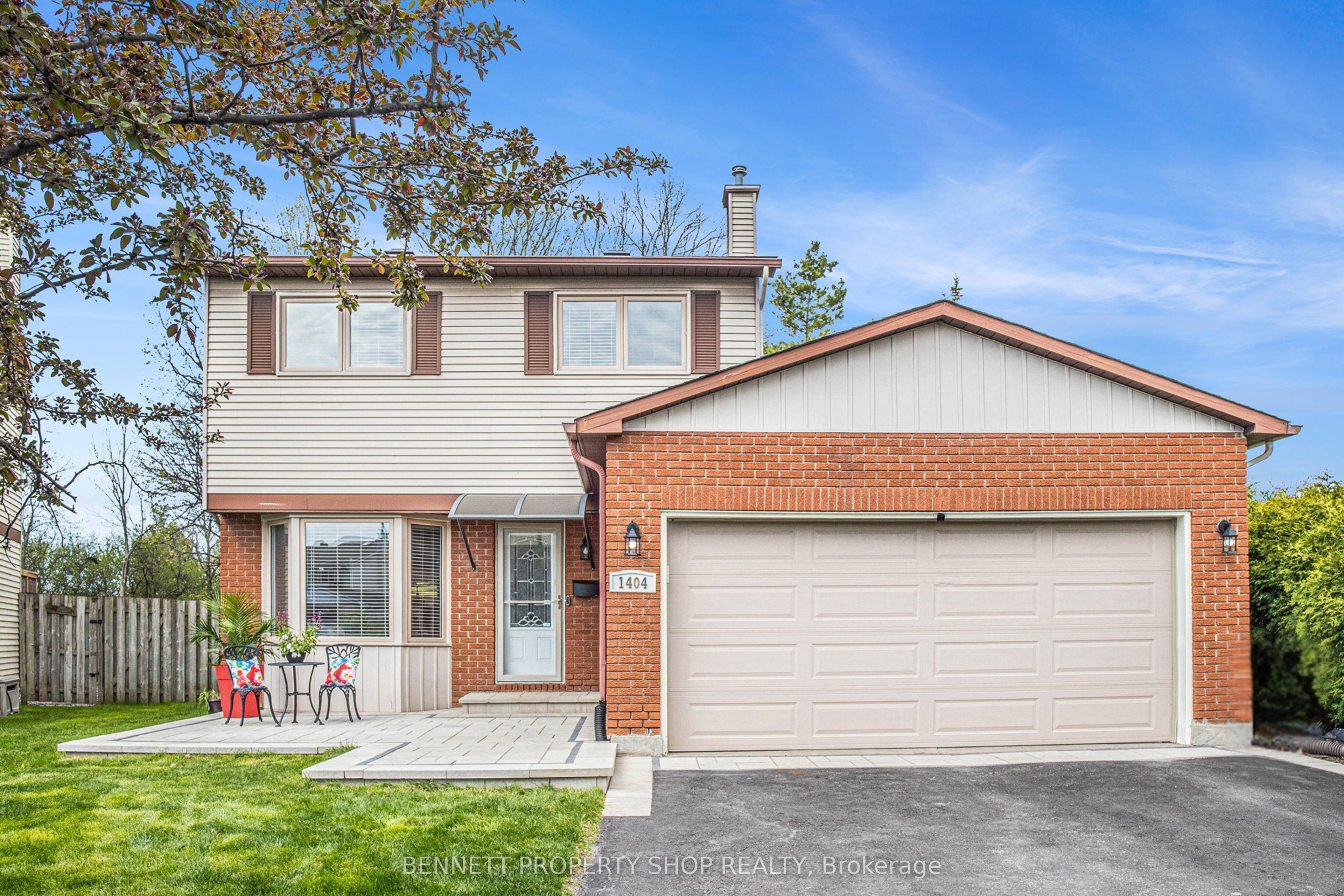 1404 Eastcliffe Way