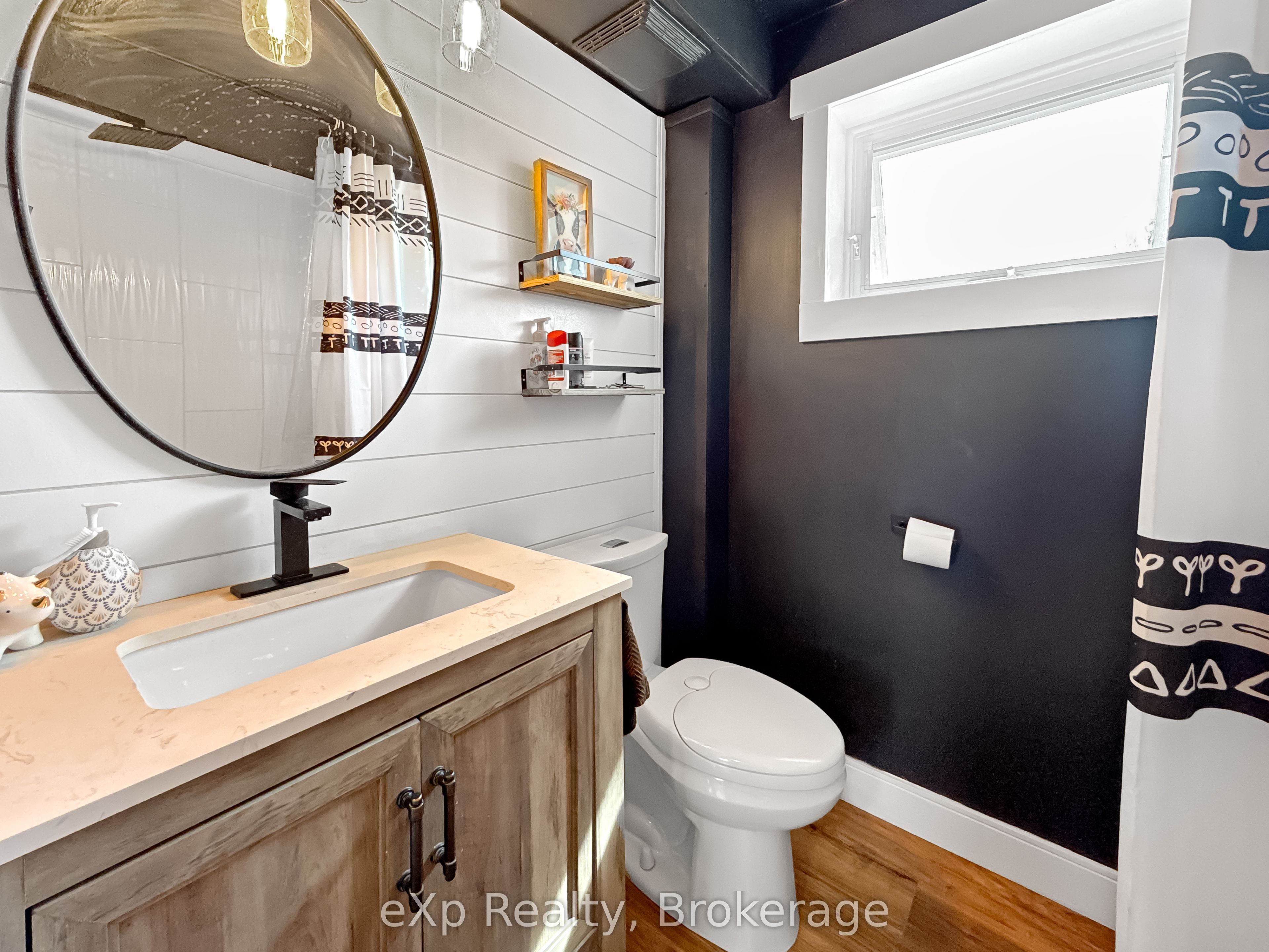 9499 Maas Park Drive Property Photo 14