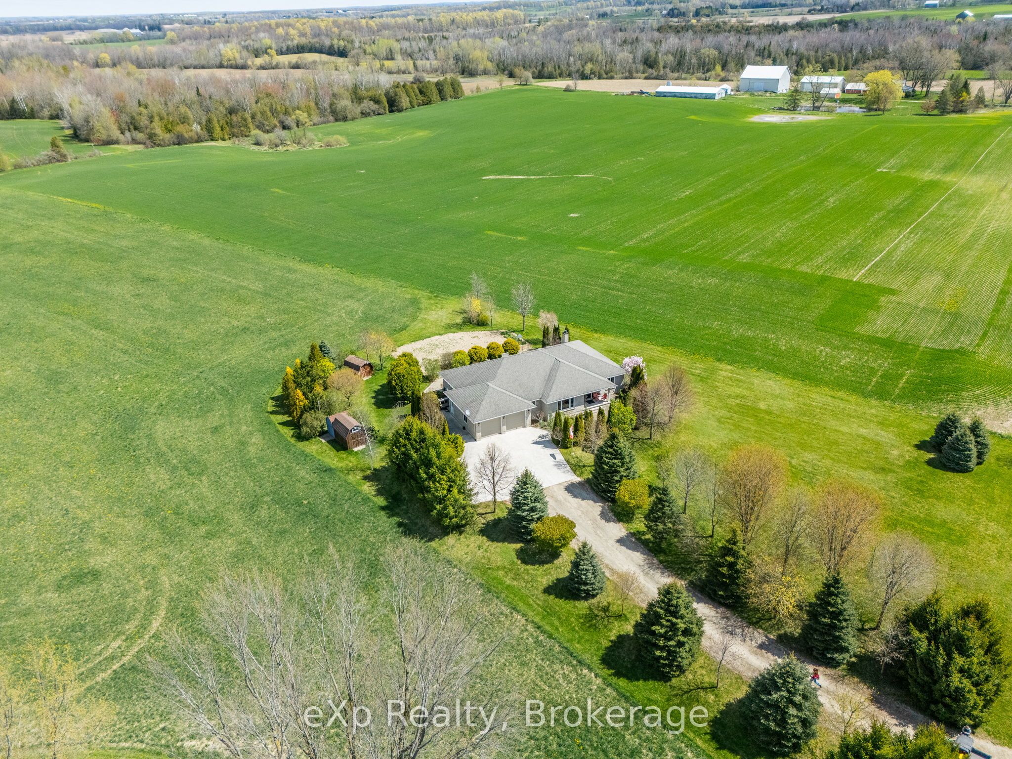 122287 Concession 8 N/a Property Photo 1