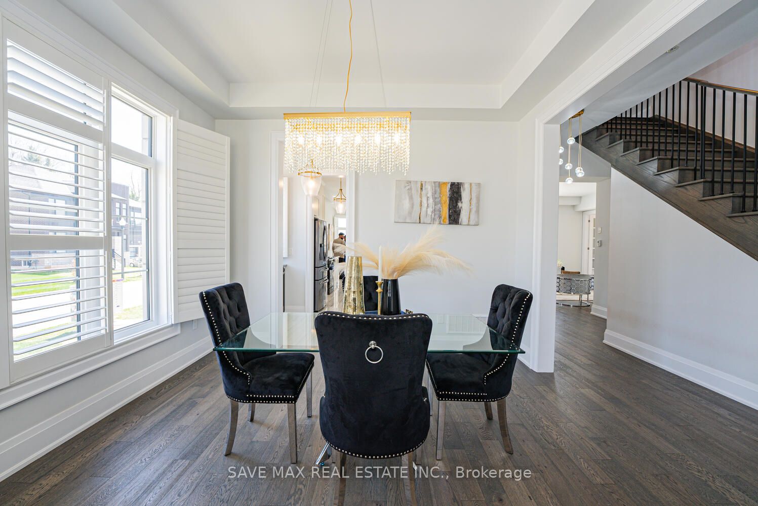 1250 Upper Thames Drive Property Photo 8