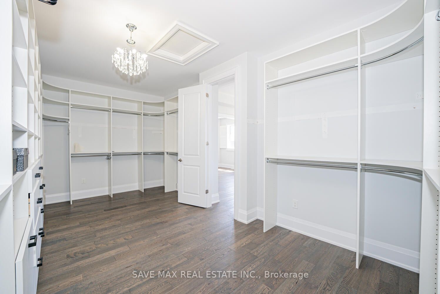 1250 Upper Thames Drive Property Photo 40